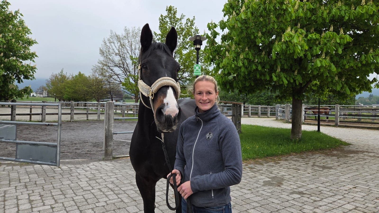 Tierärztin Elena Zeise weiß genau, wie sie vernachlässigten Pferden helfen kann.