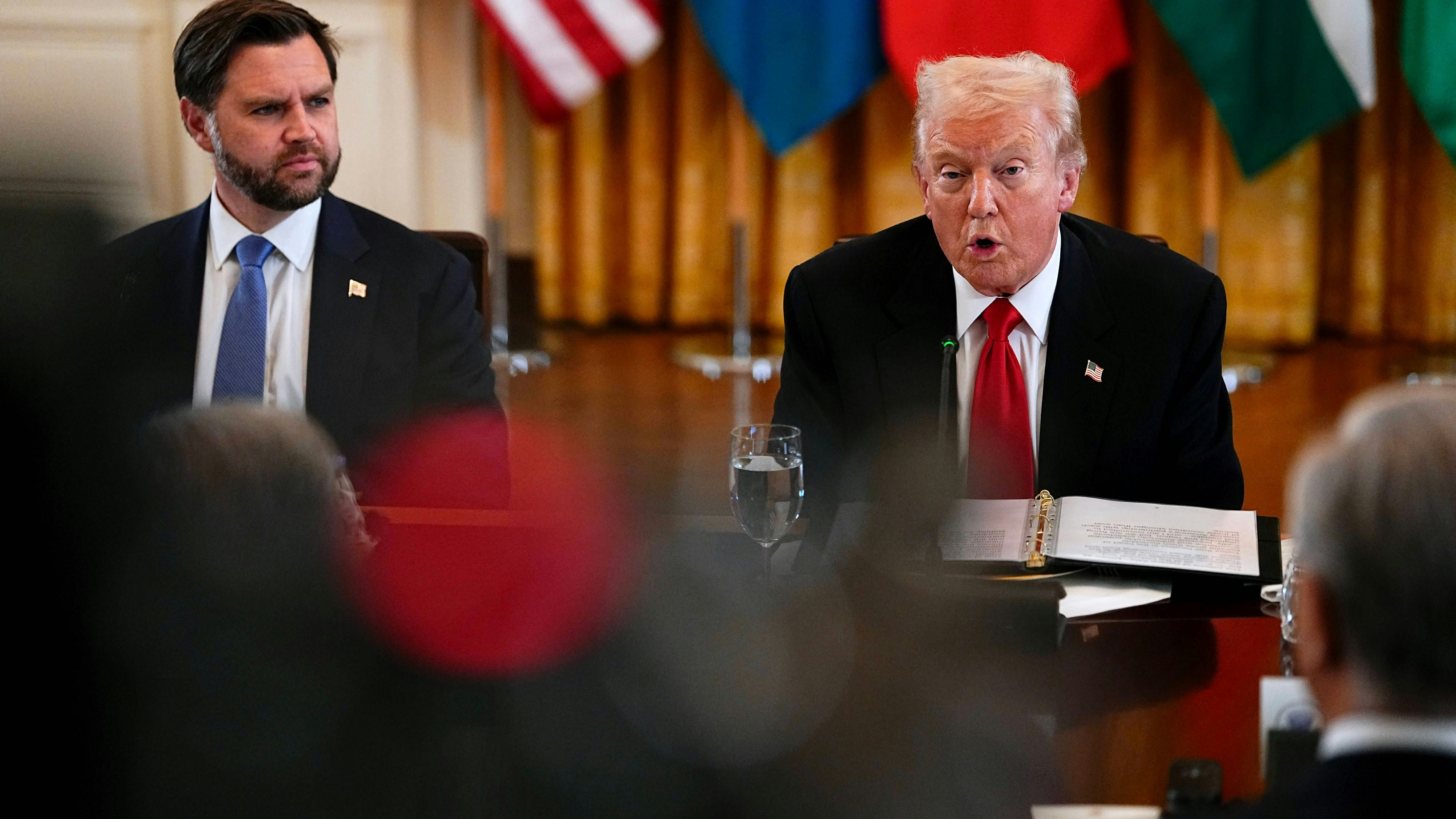 Heute.at - Morddrohung gegen Trump – JD Vance muss in Haft