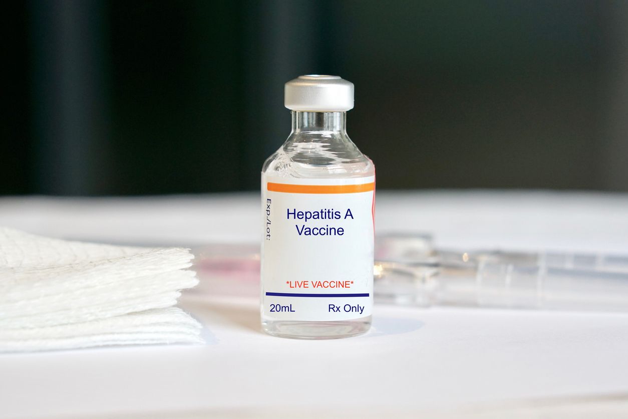 Die Ärztekammer rät dringend zur Impfung gegen Hepatitis A. 