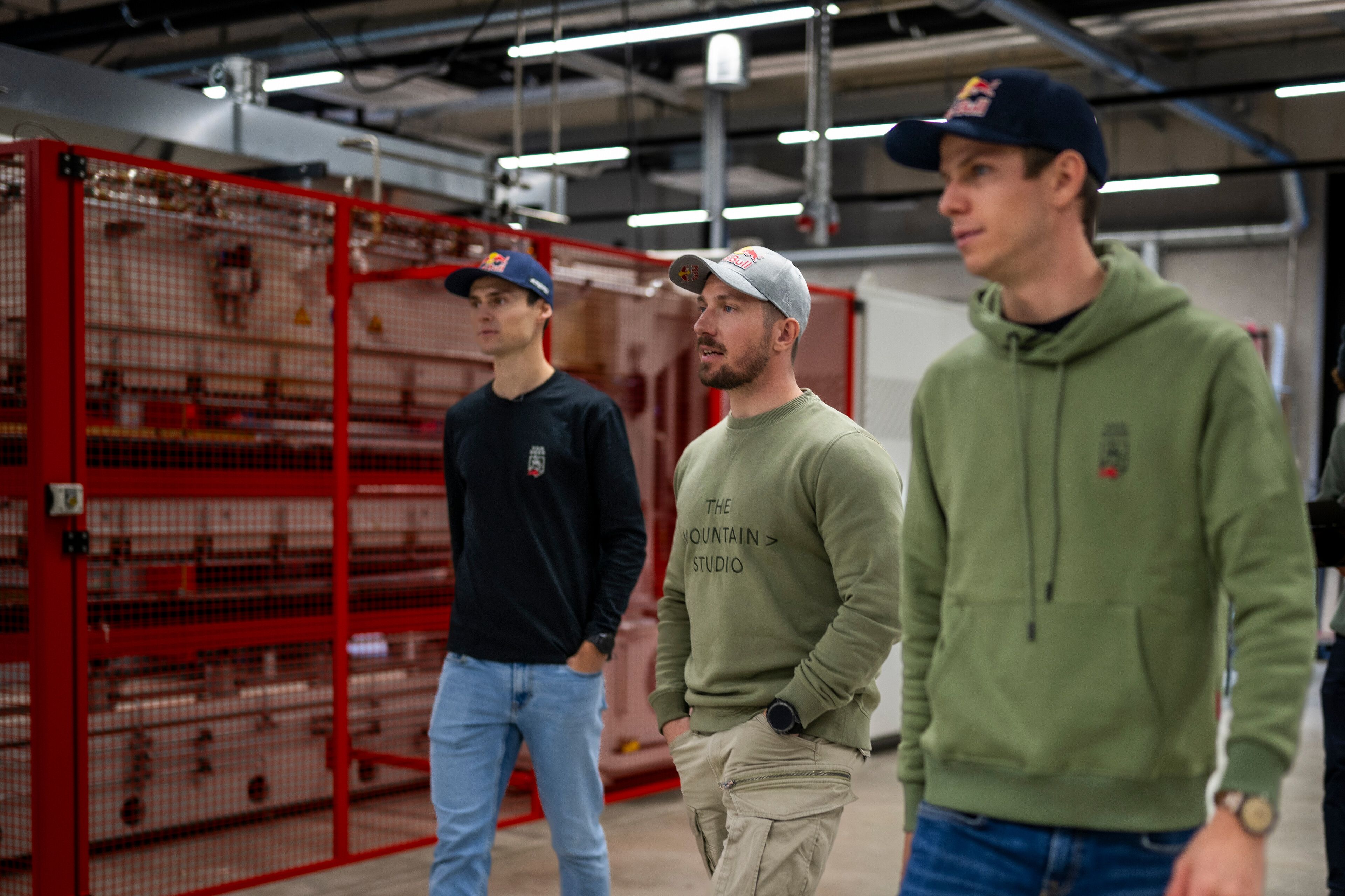 Boss Marcel Hirscher mit Andreas Wellinger (r.).