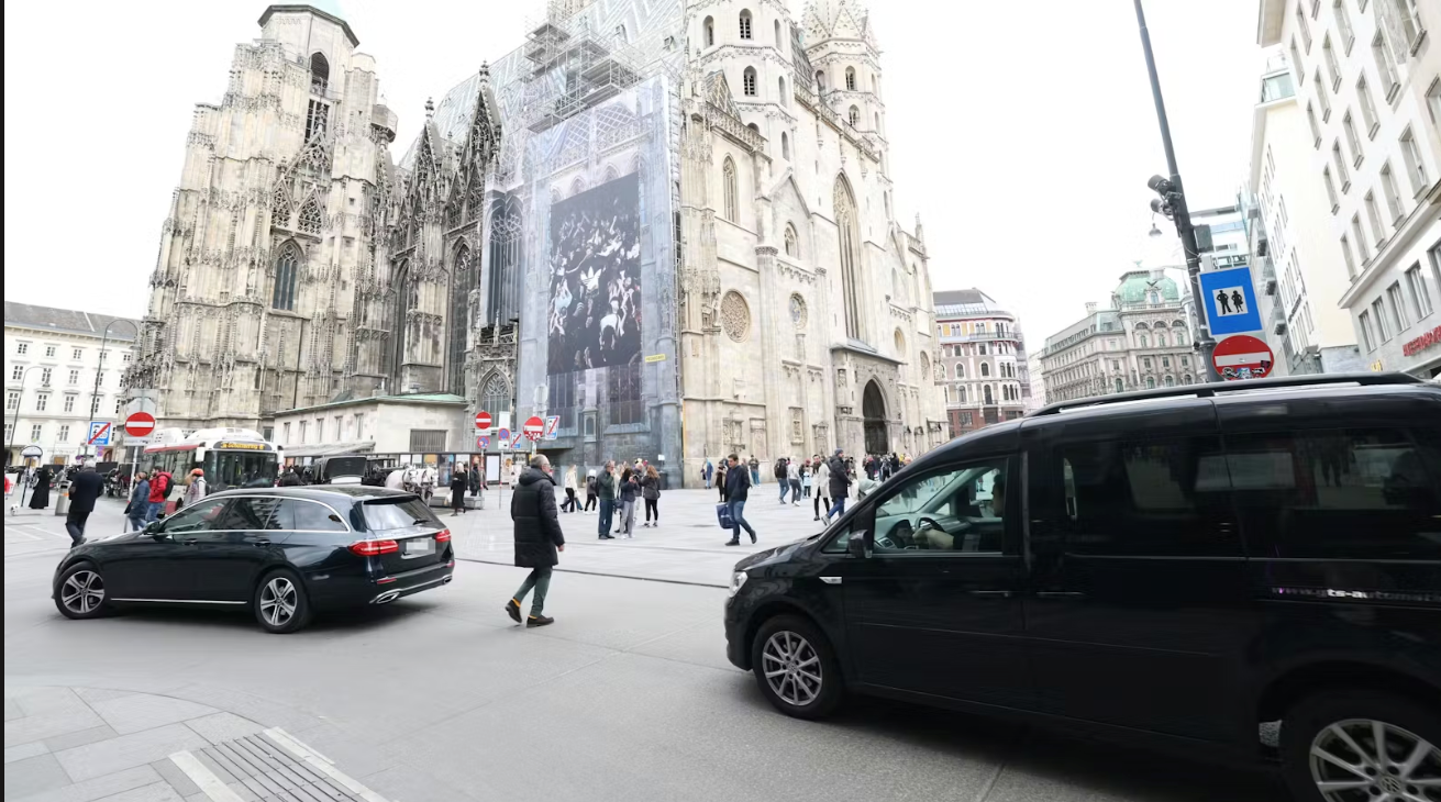 Auch in Wien werden höhere Parkgebühren für SUVs diskutiert.