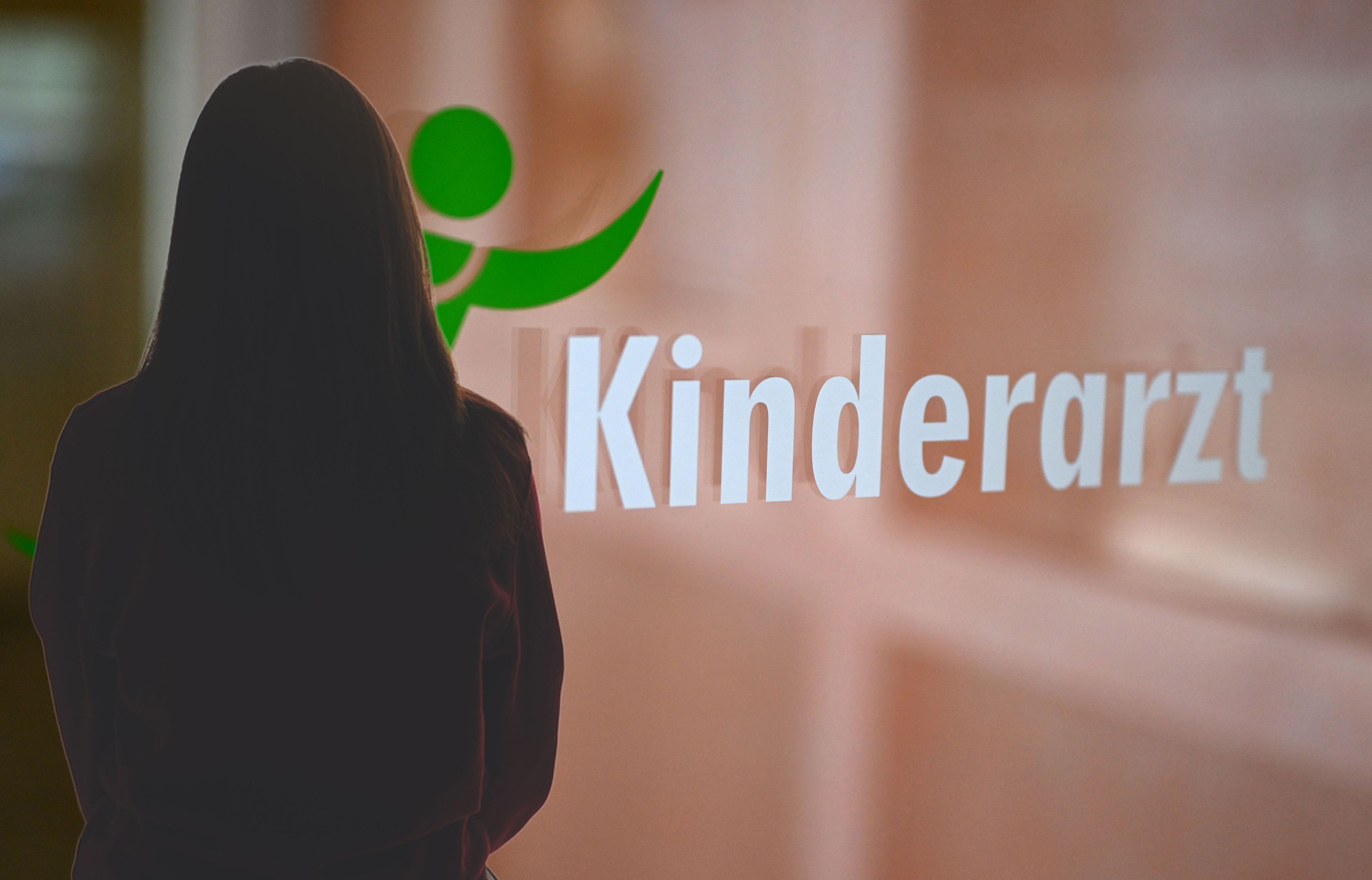 Wer in Wien einen neuen Platz bei einem Kassen-Kinderarzt sucht, benötigt viel Geduld und Ausdauer.