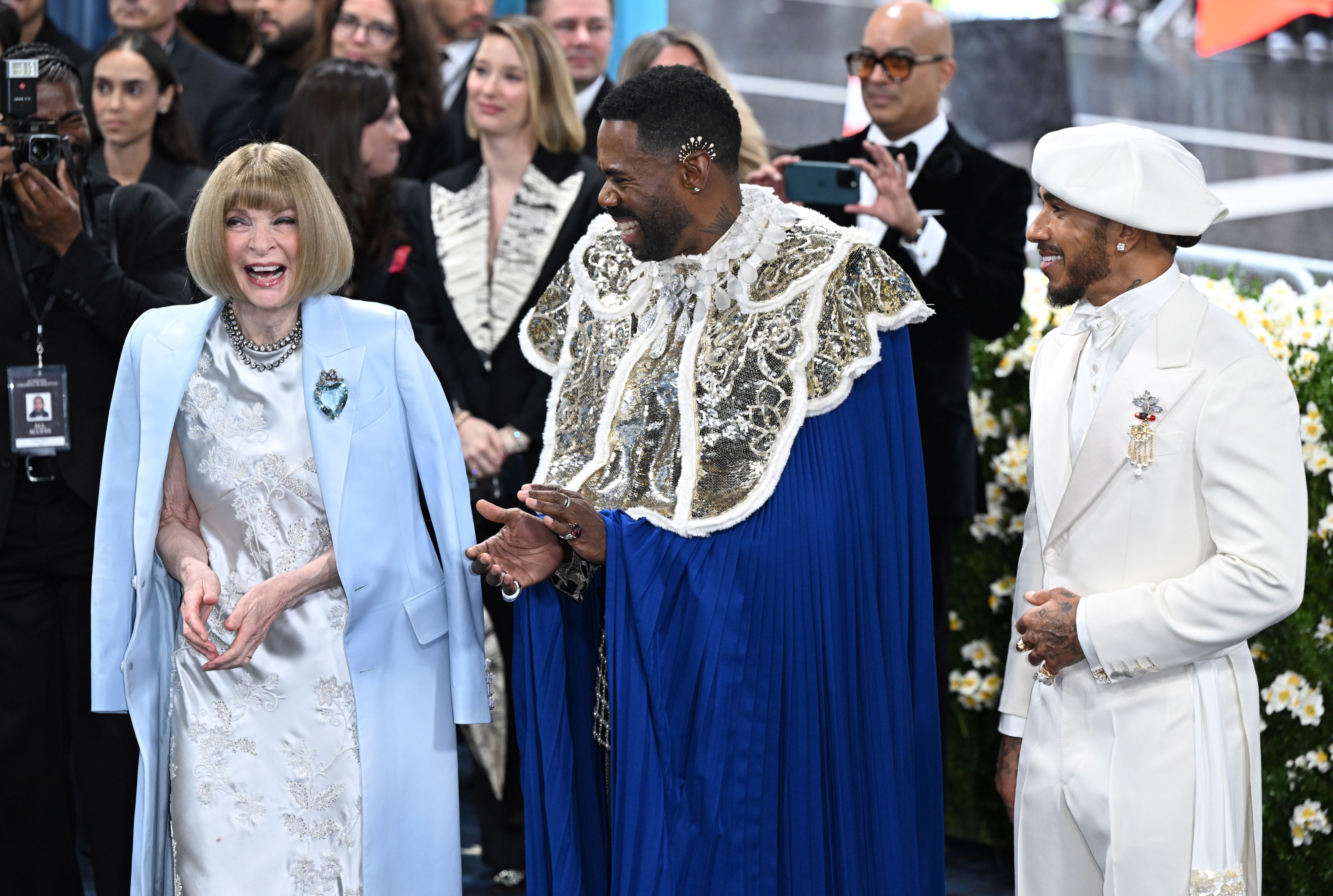 Anna Wintour ist seit Jahrzehnten Gastgeberin der Met Gala – hier im Jahr 2025 mit Colman Domingo.