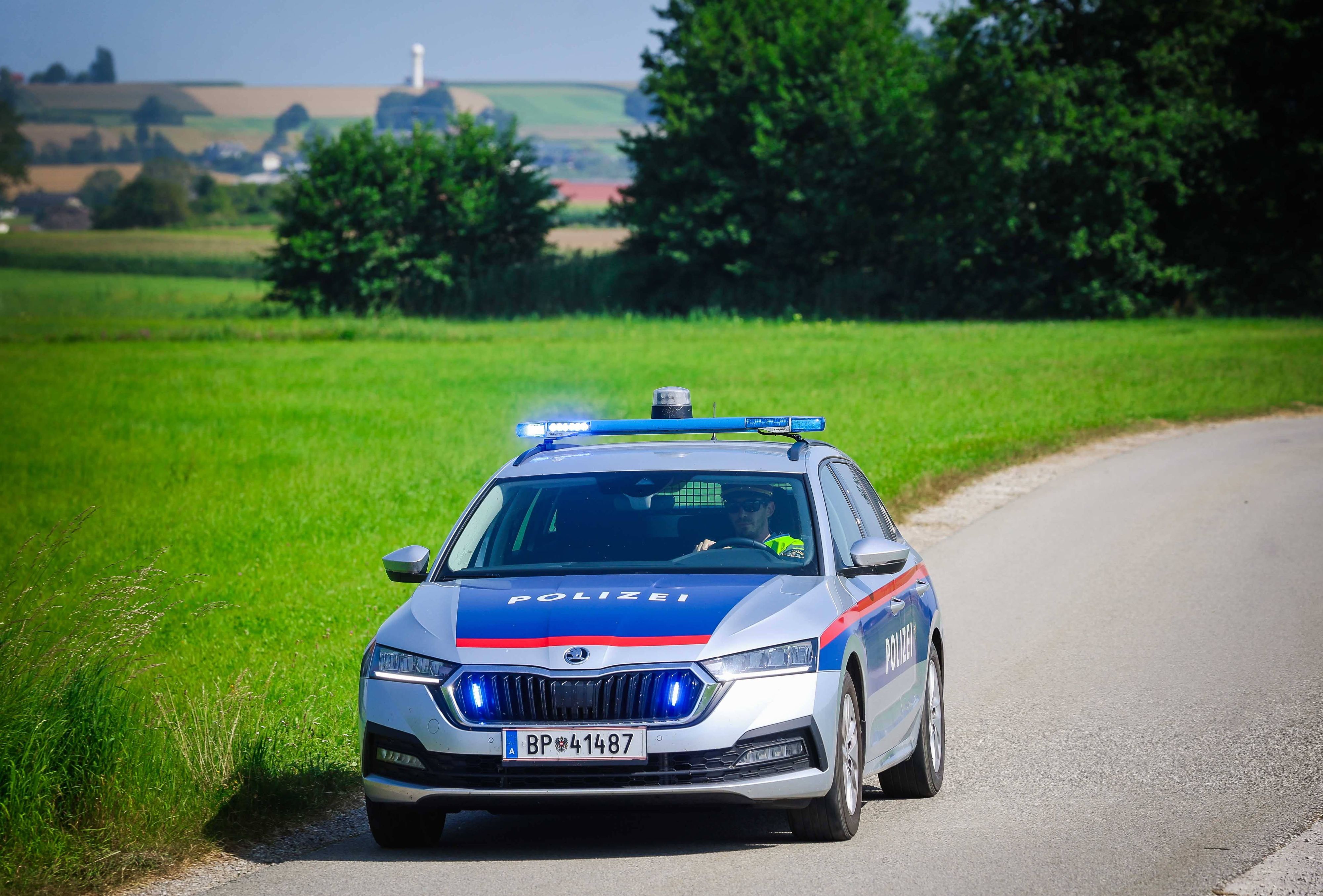 Nach einem Unfall bei St. Veit an der Glan flogen BigBags mit Weizen über die Fahrbahn – die S37 war bis 18.20 Uhr gesperrt.