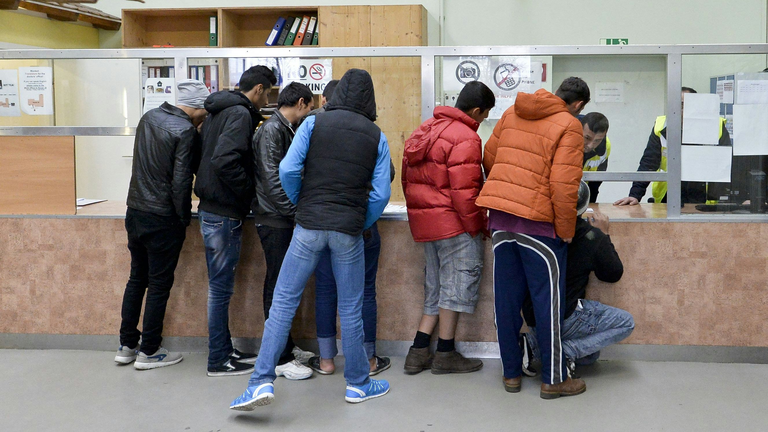 40 Asylwerber packen bereits an – keiner verweigert