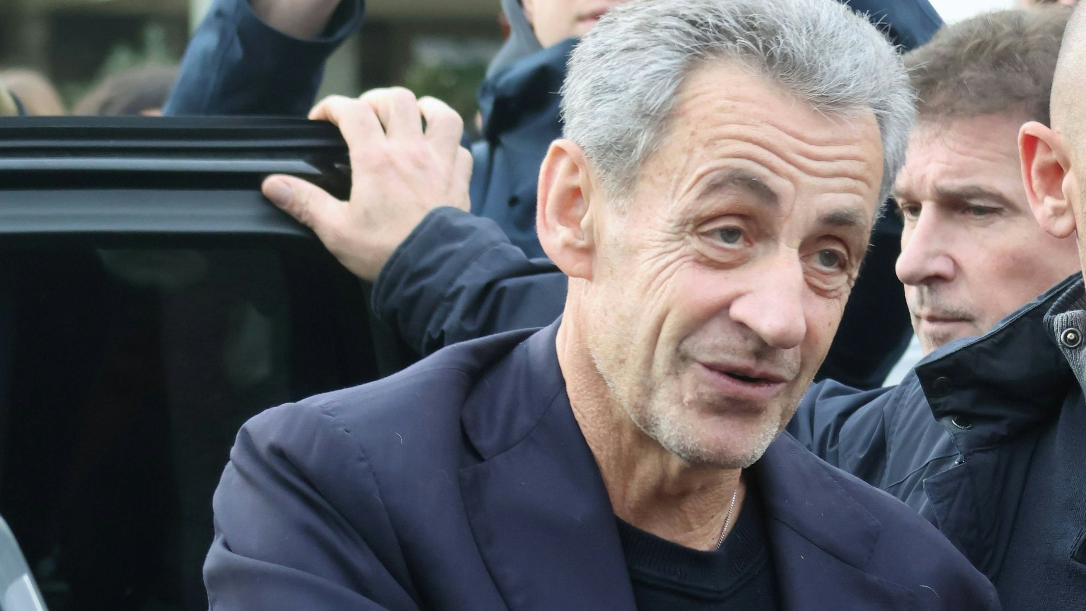 Heute.at - Sarkozy veröffentlicht Tagebuch eines Häftlings
