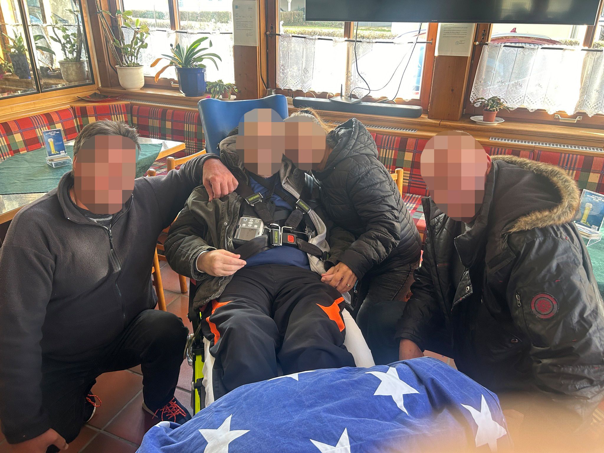 Christian wollte noch einmal mit seinen Freunden ins Stammgasthaus.