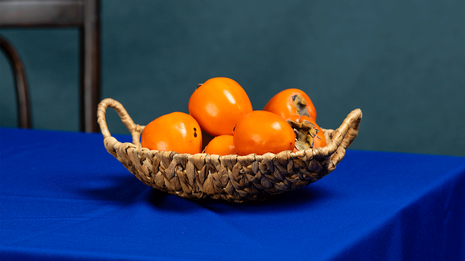 Das exotische Obst gehört zu den vitaminreichsten Winterfrüchten.