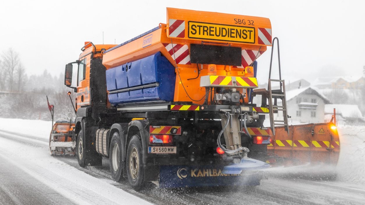 Ein Wintereinbruch bringt große Mengen Schnee nach Österreich. (Symbolbild)
