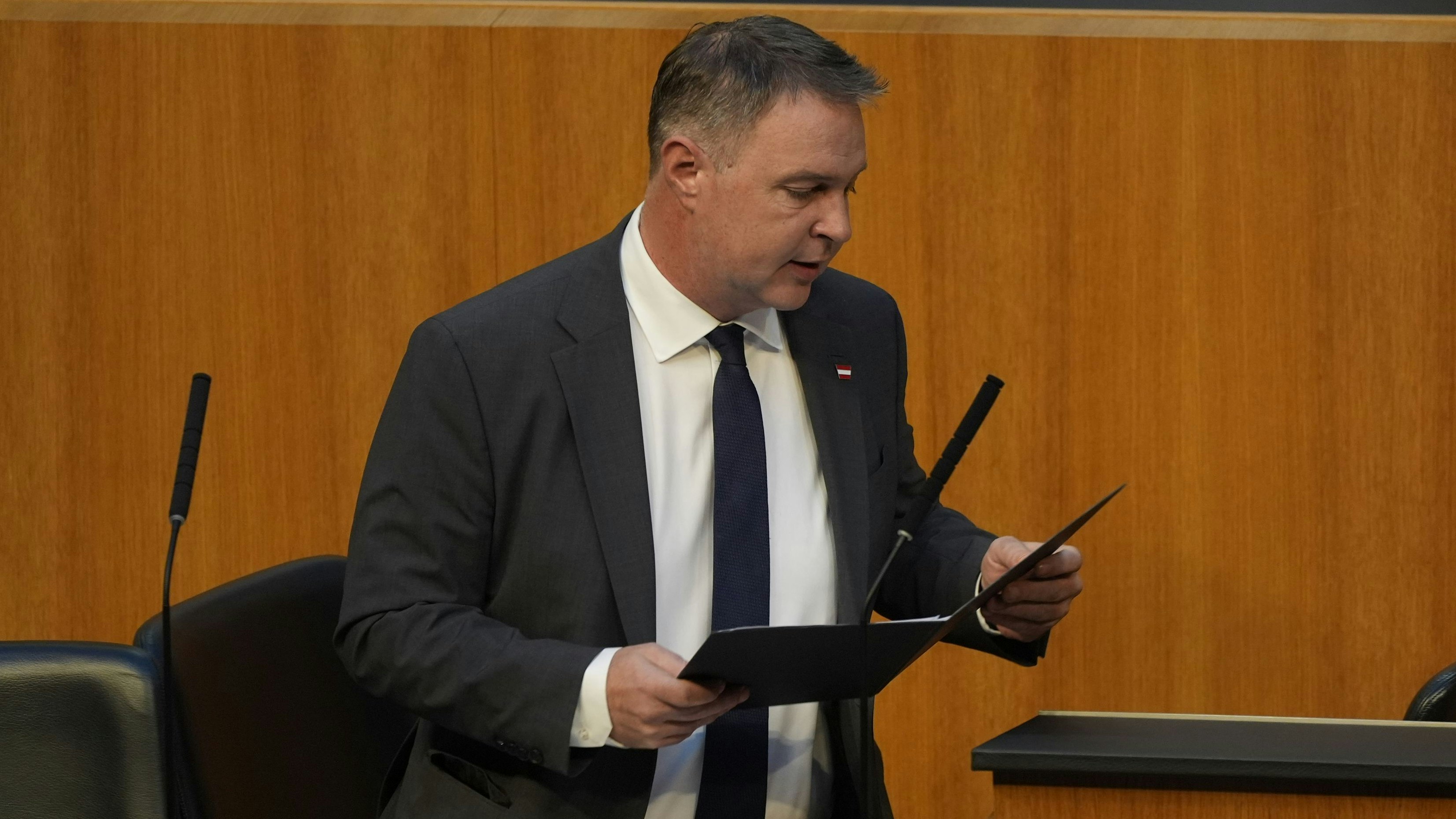 Heute.at - Babler gibt für Medienförderungs-Studie 78.000 € aus