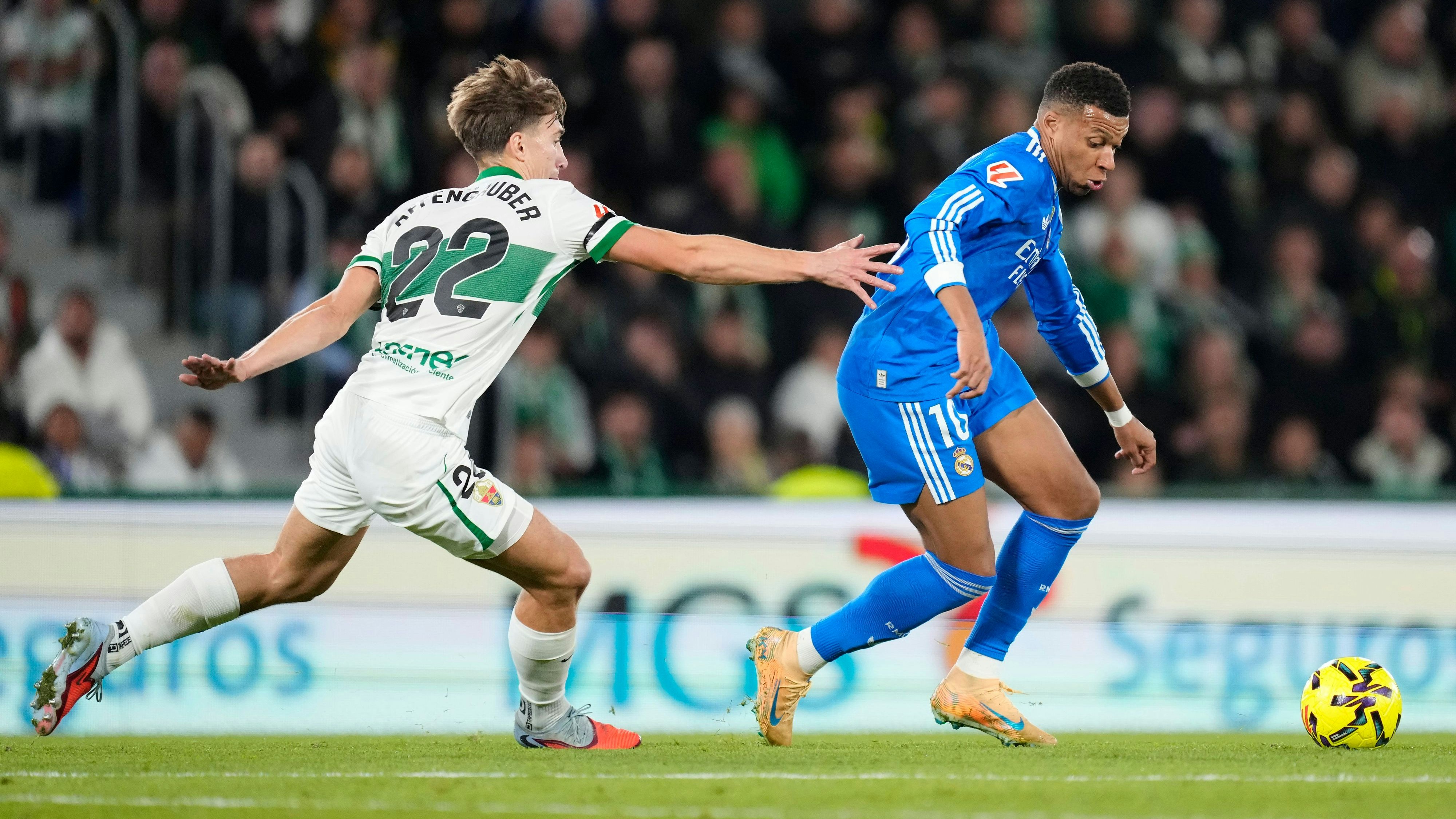 David Afffengruber war im Duell mit Superstar Kylian Mbappe stets gefordert. 