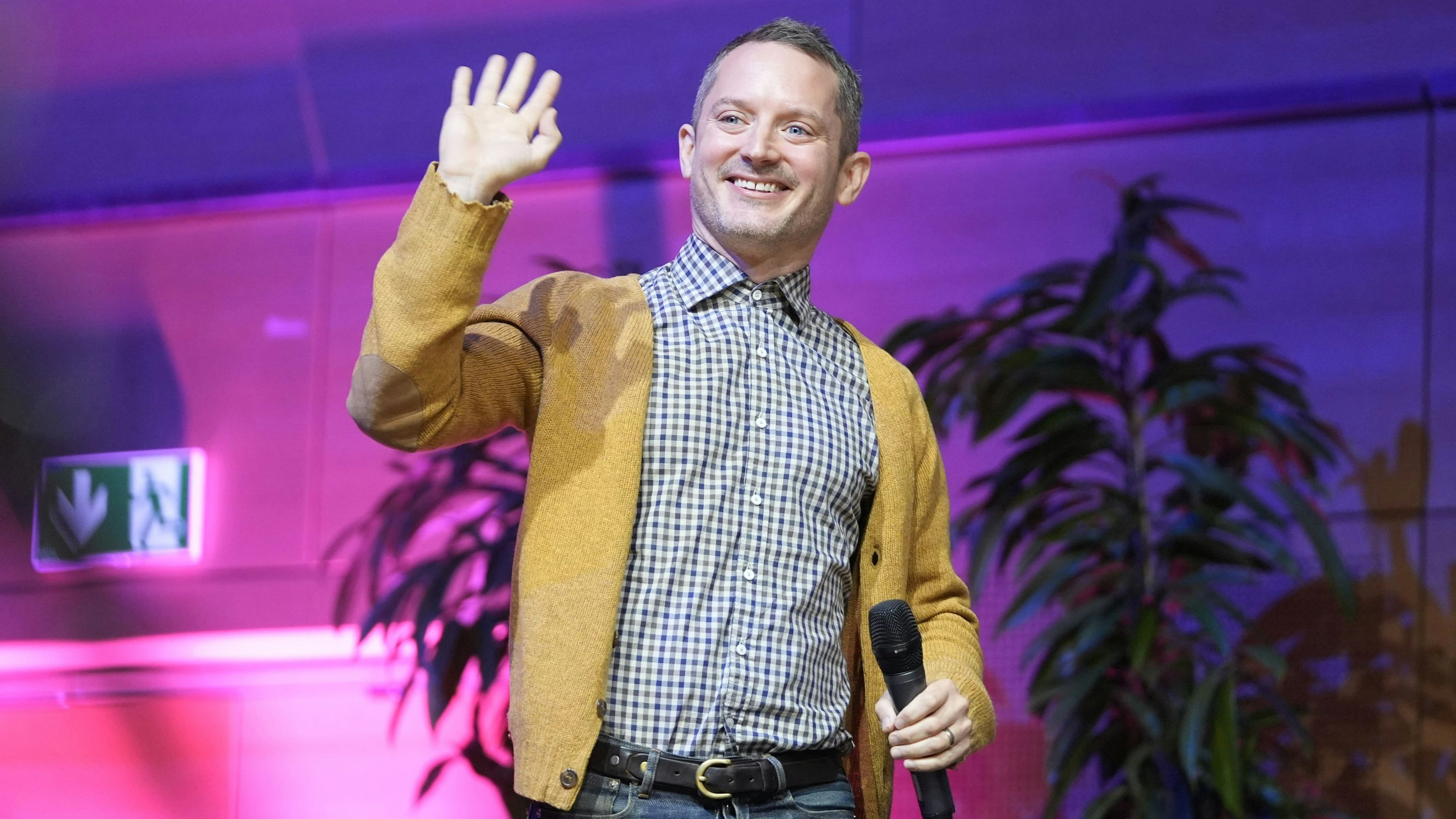 Heute.at - Elijah Wood begeistert Fans bei Comic Messe in Wien