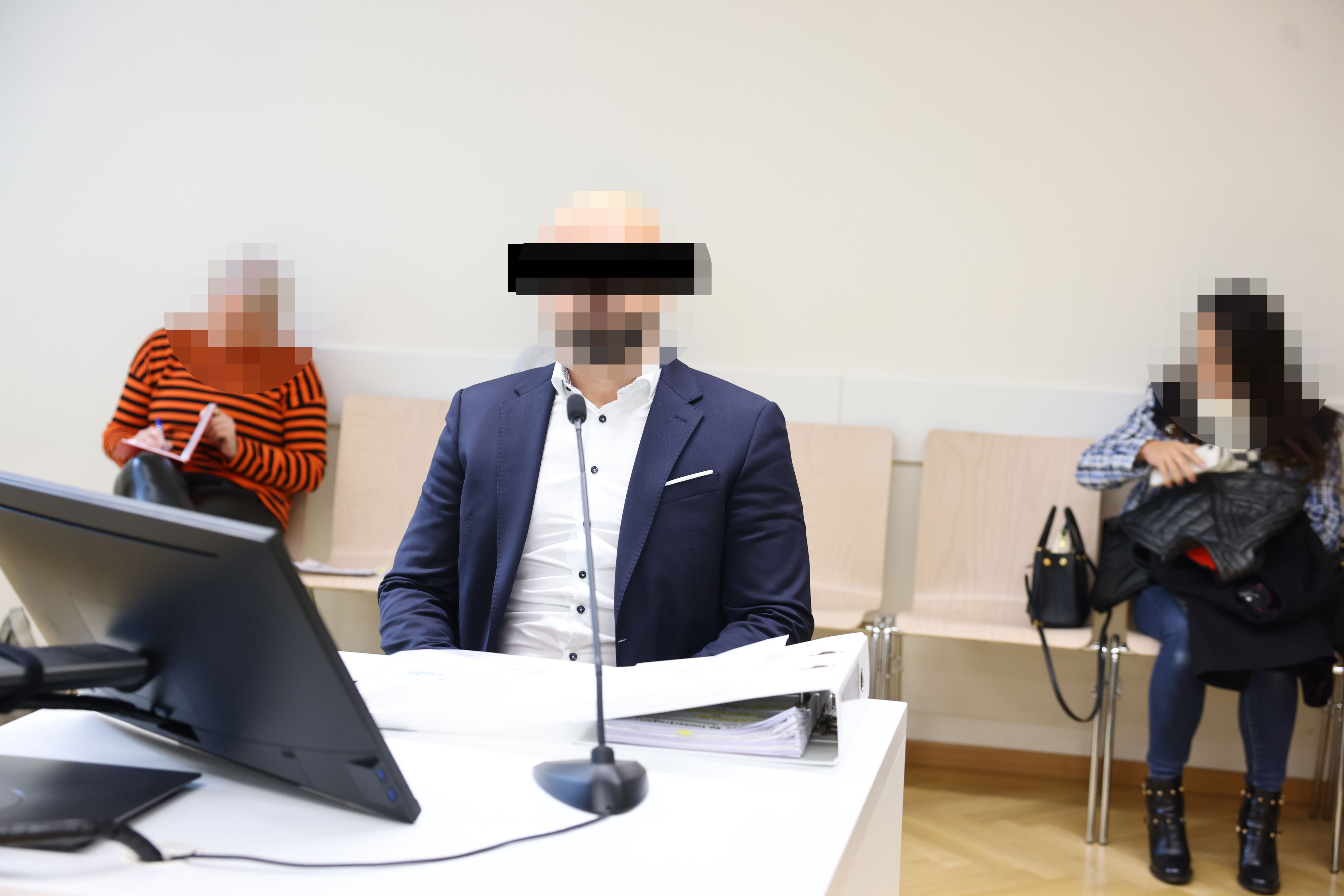 Der Zahntechniker musste vor Gericht erklären, was in seinem Labor wirklich passiert ist.