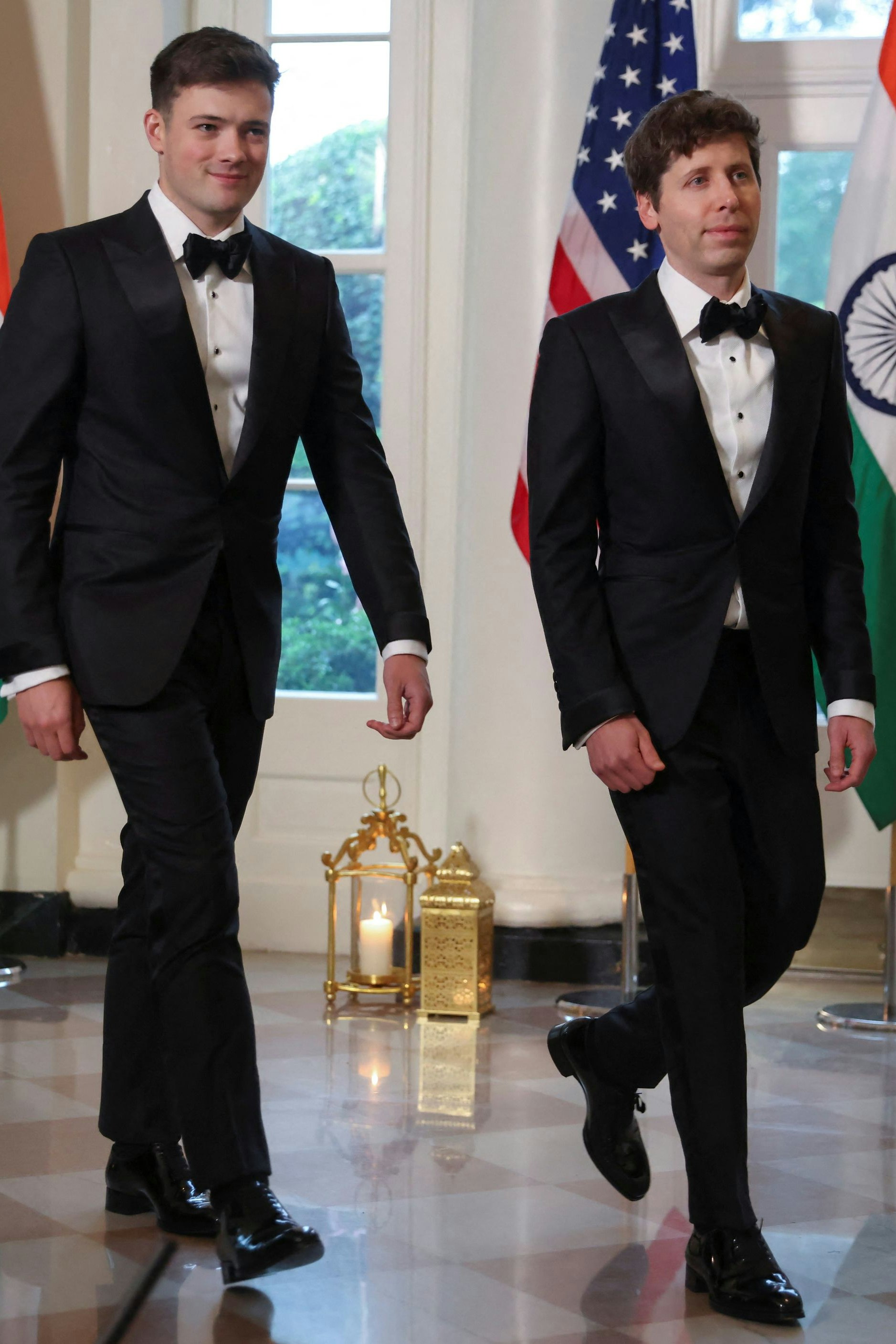 "Machen wir’s einfach, und wenn’s schiefgeht, ist’s egal": Sam Altman (re), Gründer und CEO von OpenAI, mit Ehemann Oliver Mulherin