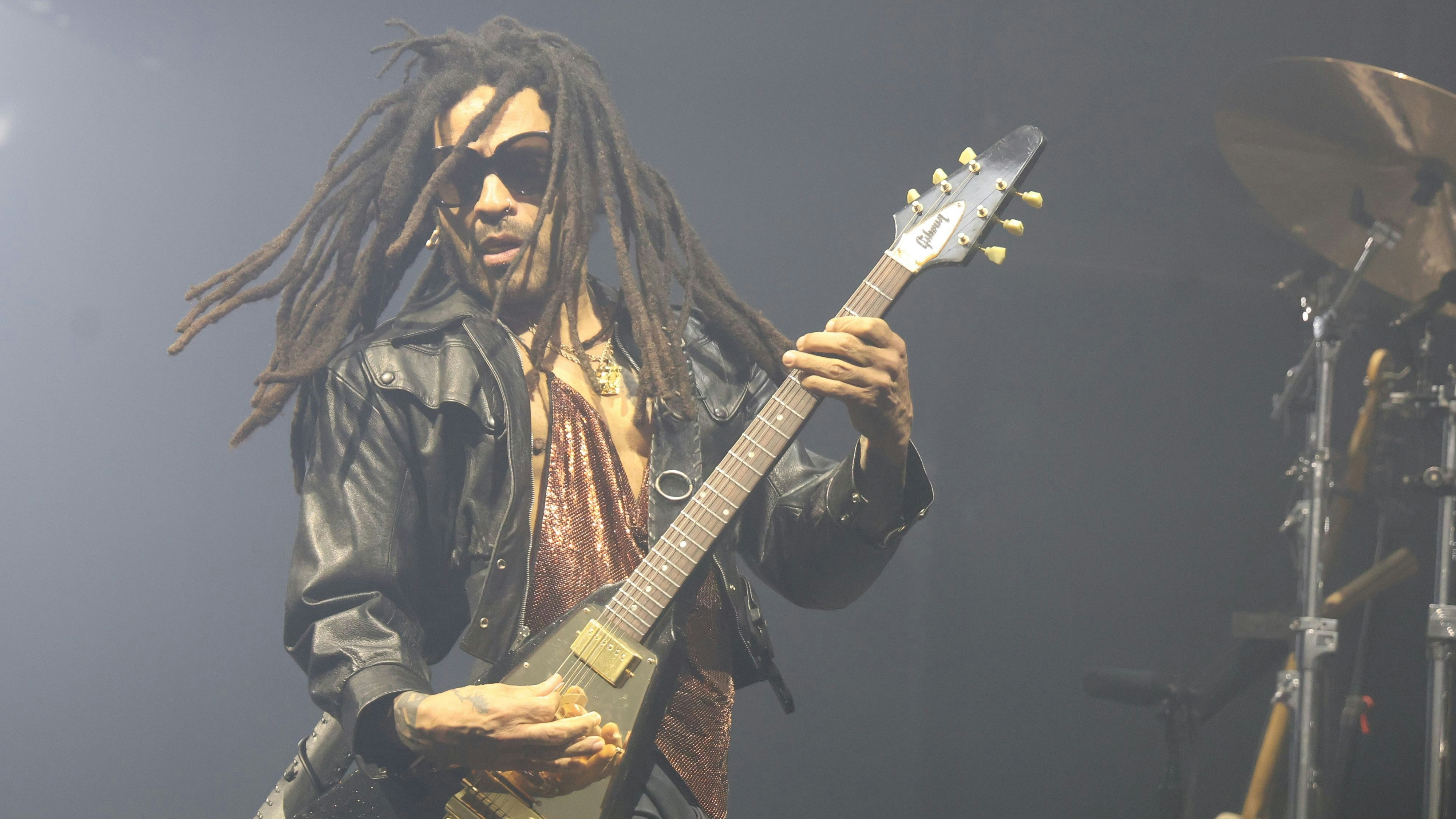 Heute.at - Dreadlocks rausgerissen: Fan attackiert Lenny Kravitz!