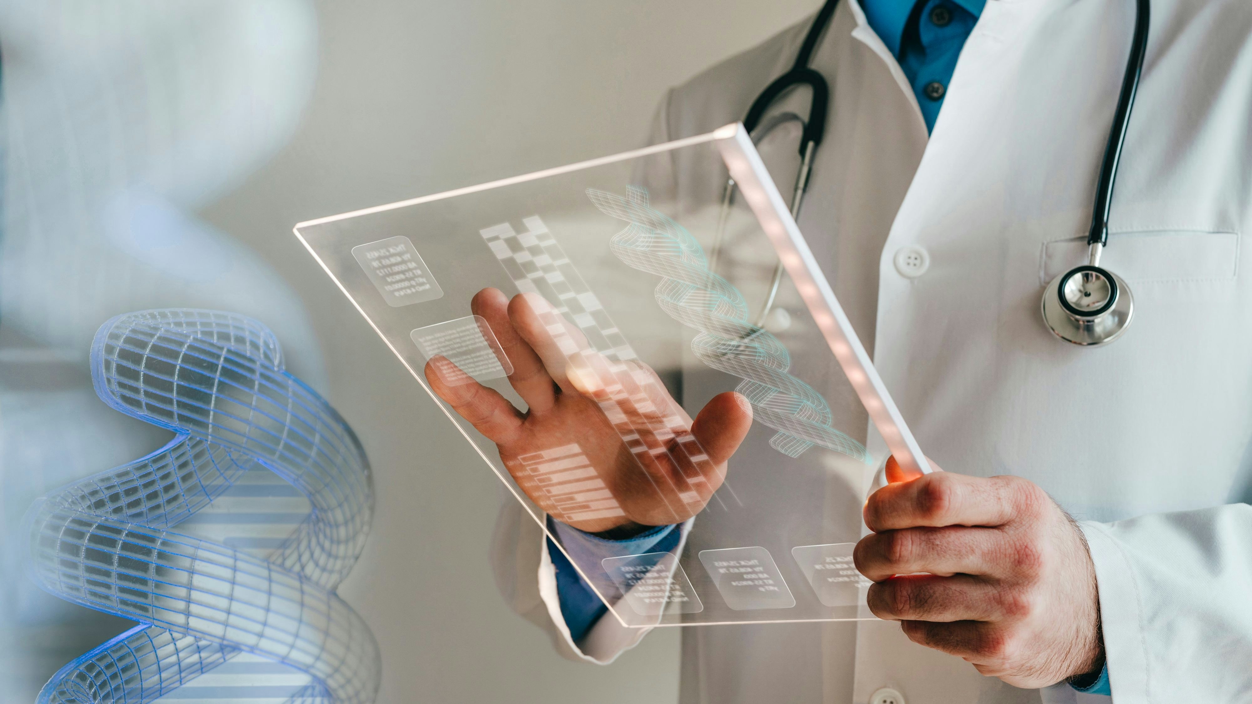 Wissenschaftler verwenden einen transparenten digitalen Bildschirm für die Genforschung im Labor