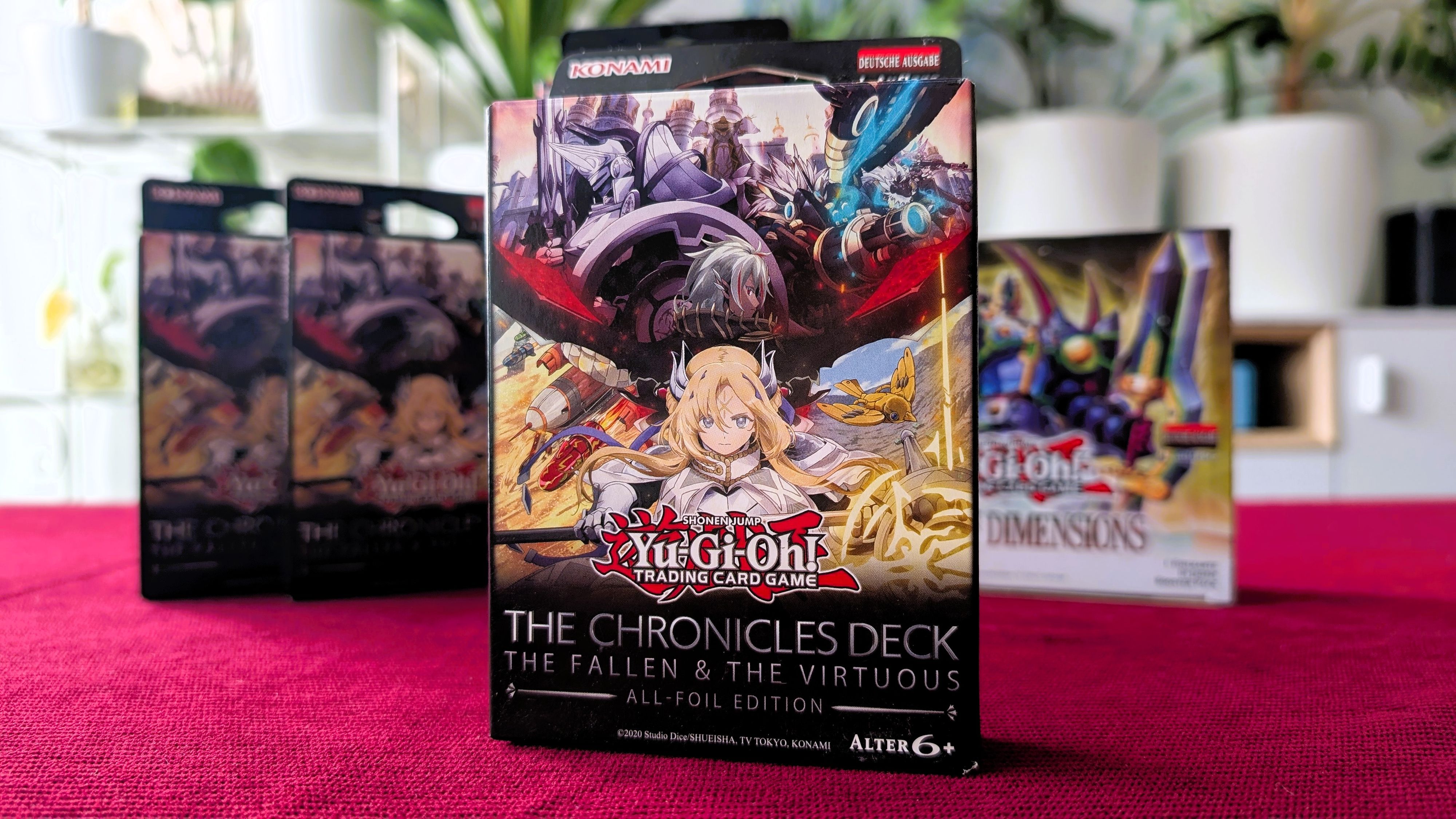 Das Chronicles Deck: The Fallen &amp; The Virtuous (All-Foil Edition) ist eine Hommage an die vielleicht nicht allen Yu-Gi-Oh!-Fans bekannten, gleichnamige Animationsreihe.