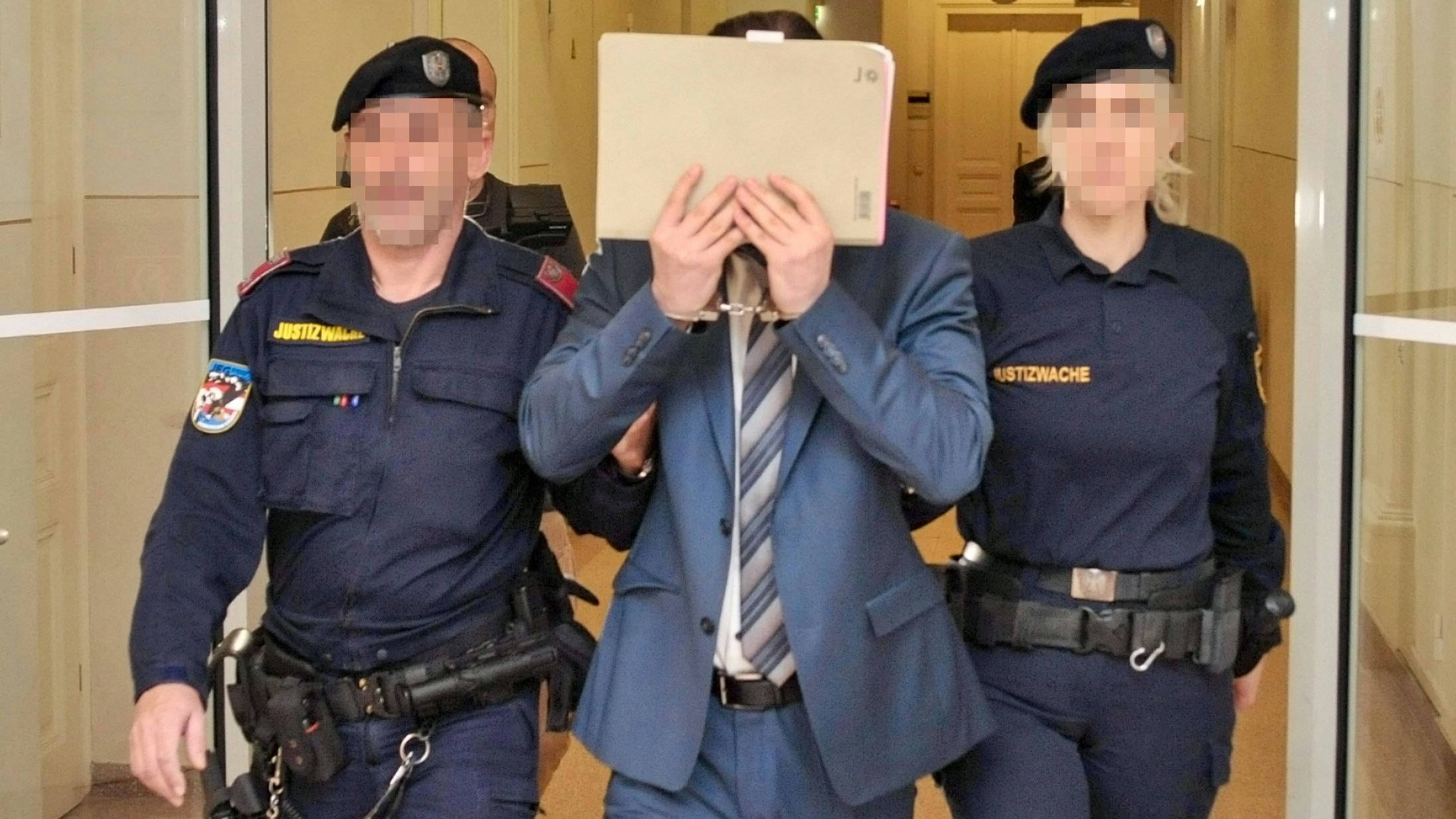 Heute.at - Mord mit 17 Schlägen – Lebenslang für 28-Jährigen