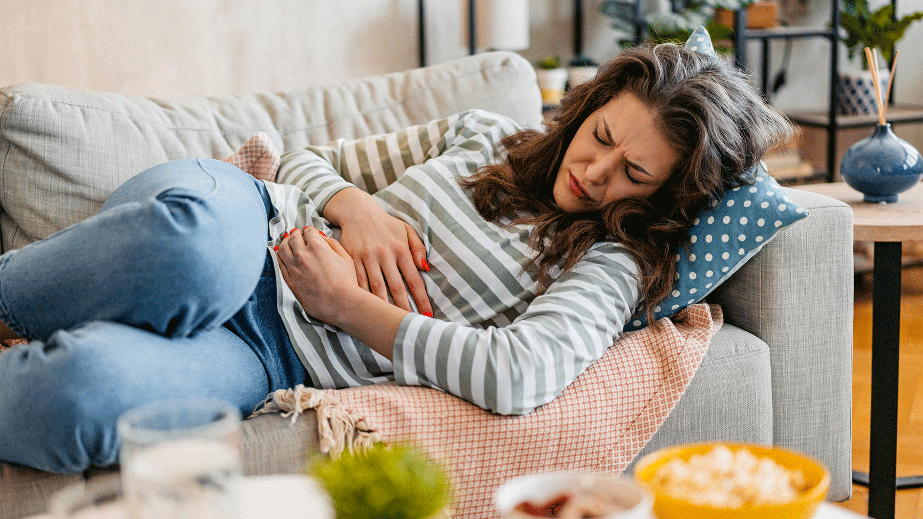 Meist entsteht der Blähbauch auch wegen deftigen Speisen.