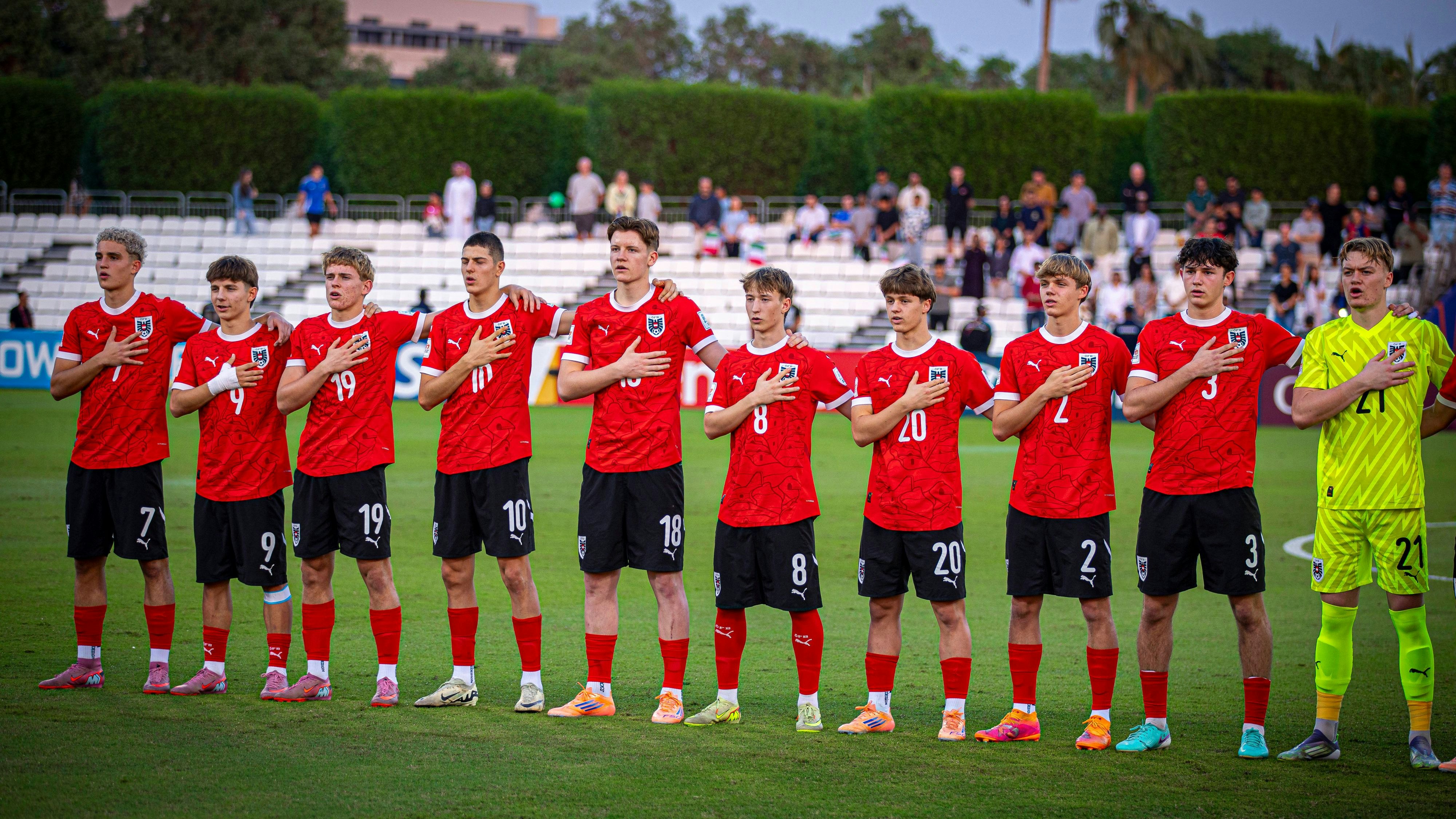 Heute.at - ... zum Glück spielen wir gegen die Österreicher