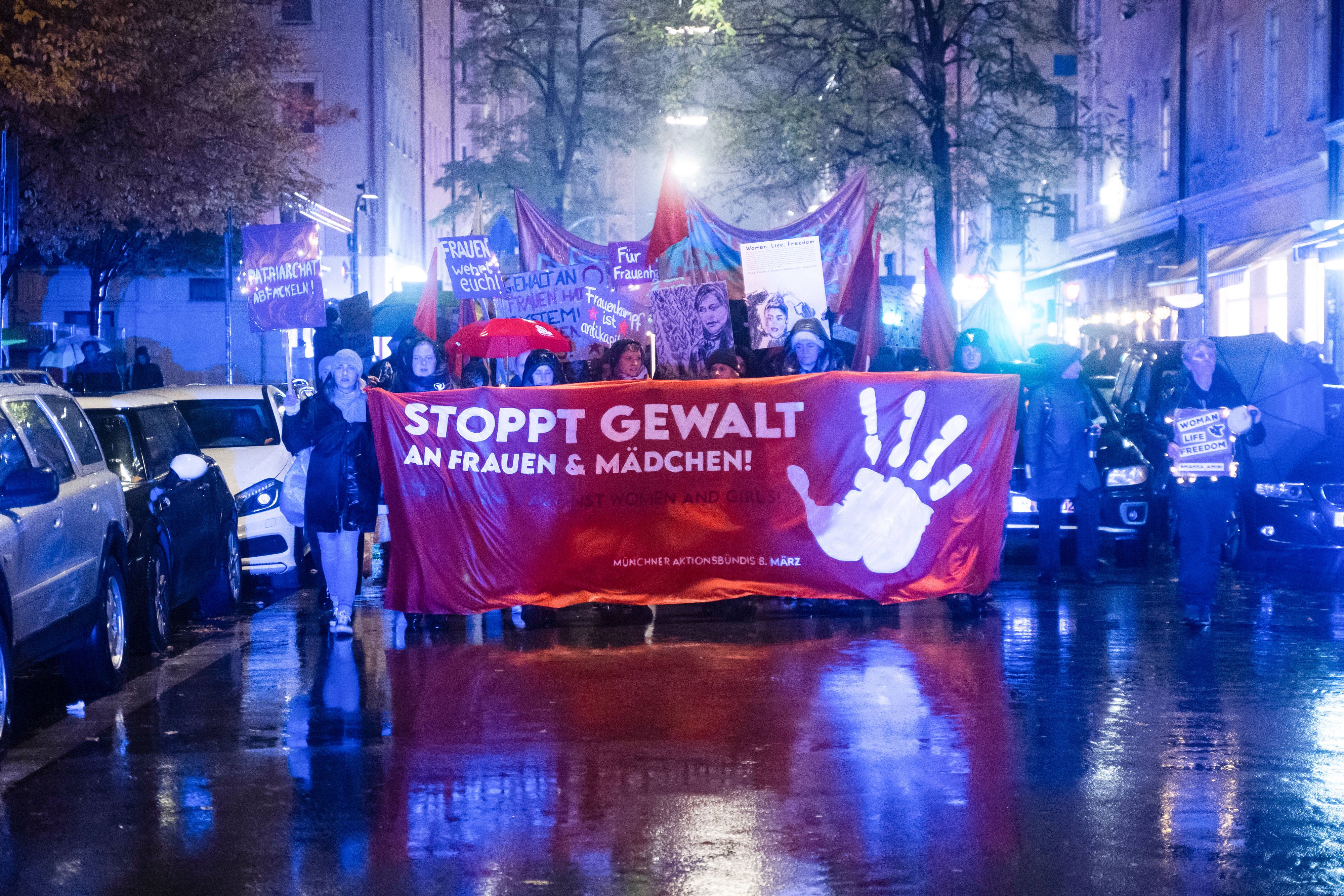 Alle zehn Minuten wird eine weibliche Person weltweit getötet.