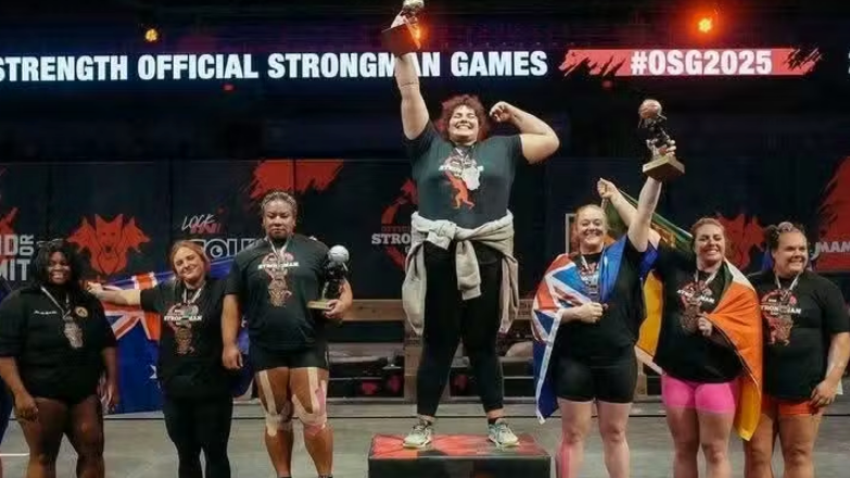 Jammie Booker gewinnt den Titel "stärkste Frau der Welt".