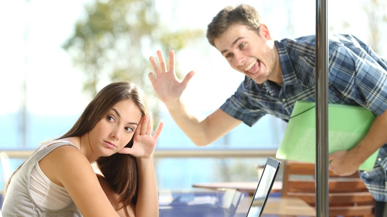 Heute.at - Begrüßung wird für junge Menschen zur Stresssituation