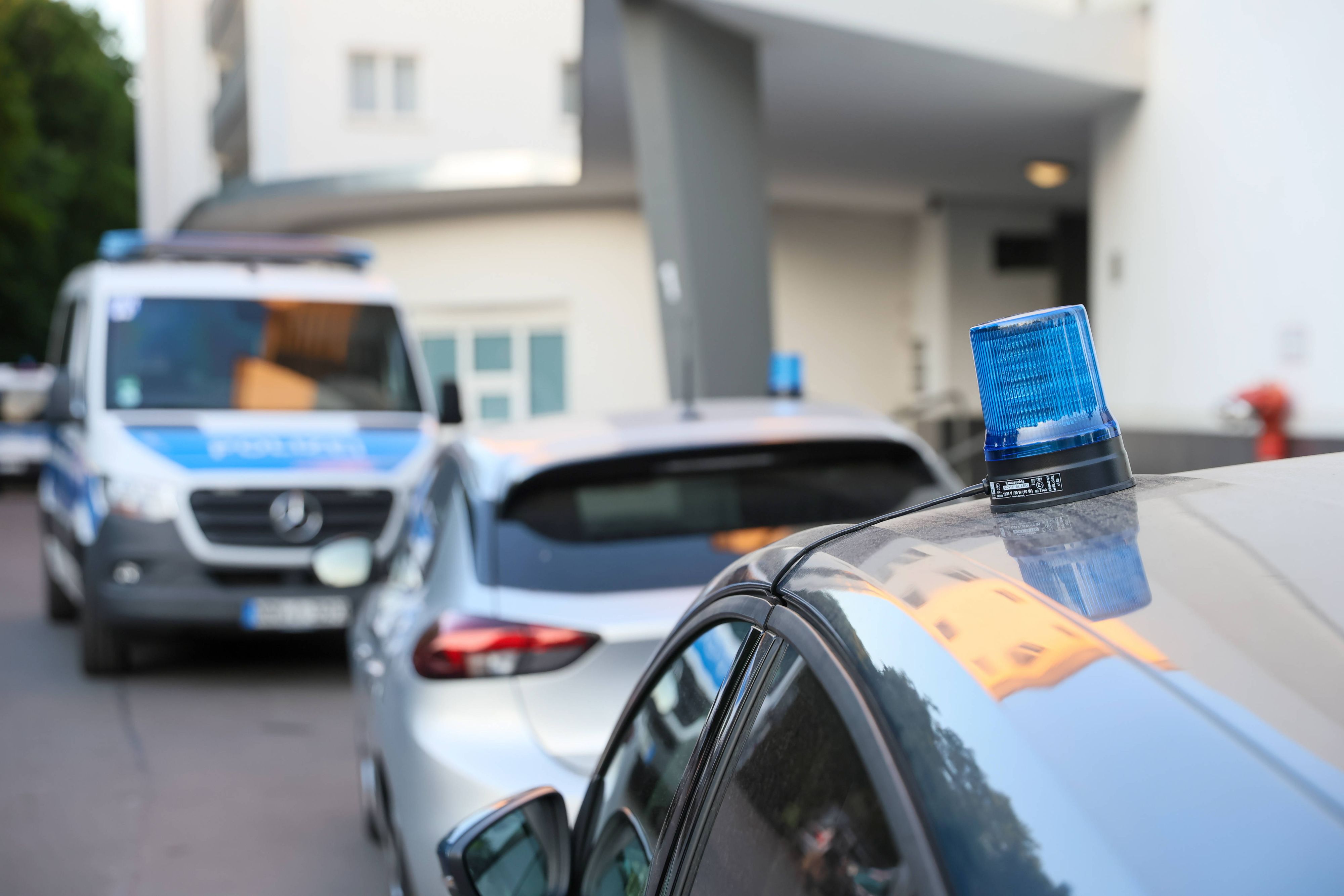 Die Polizei schlug an mehreren Orten zu. Symbolbild.