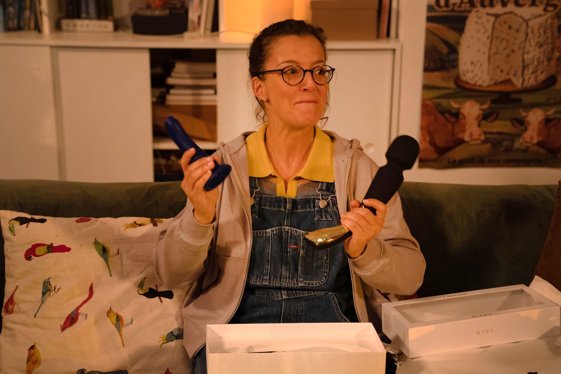 Hm, okay, danke … Charlotte (Camille Lellouche) freut sich nur bedingt über "Das perfekte Geschenk"