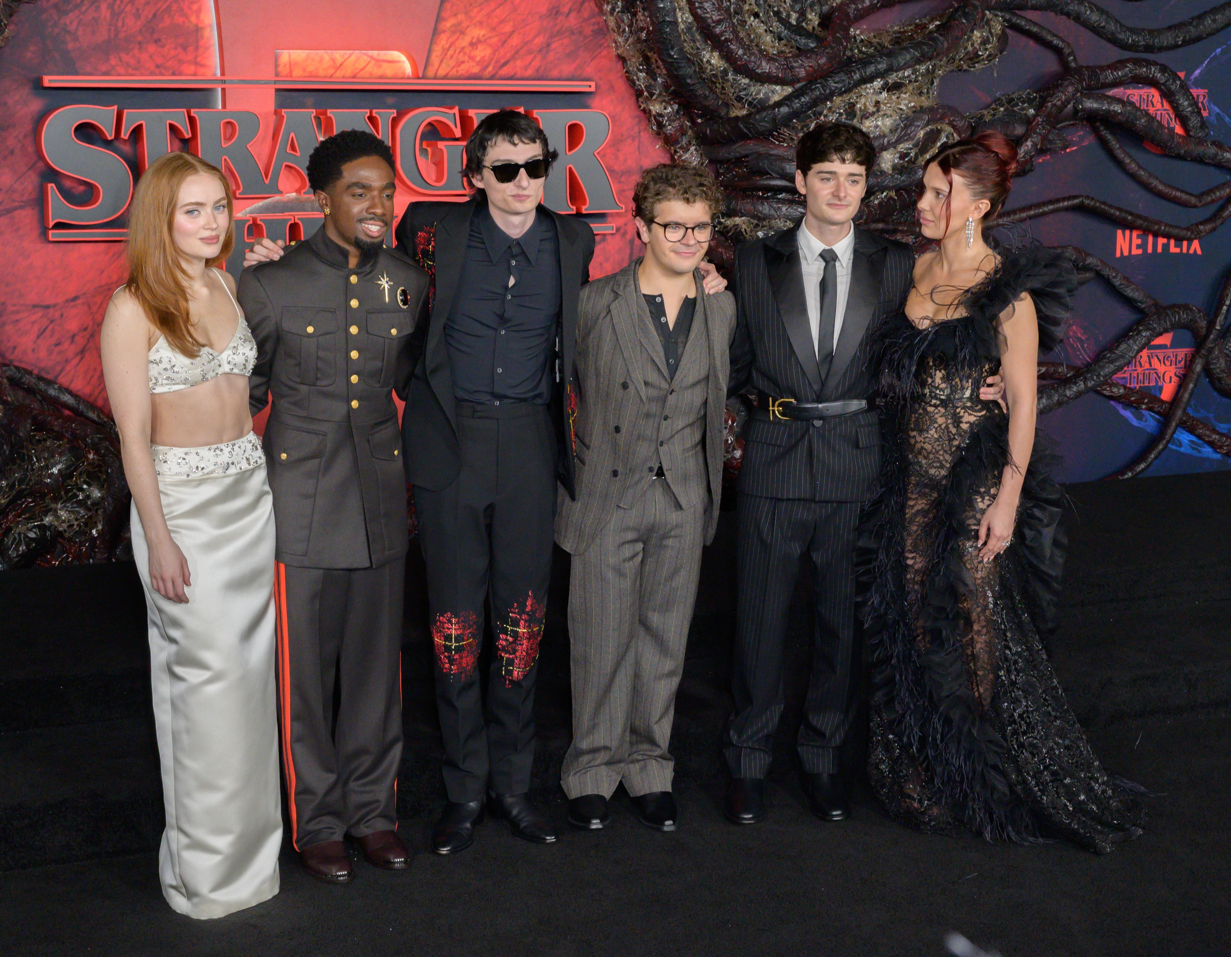 Sadie Sink, Caleb McLaughlin, Finn Wolfhard, Gaten Matarazzo, Noah Schnapp Millie Bobby Brown (v.l.n.r.) bei der Netflix-Premiere der 5. Staffel von 