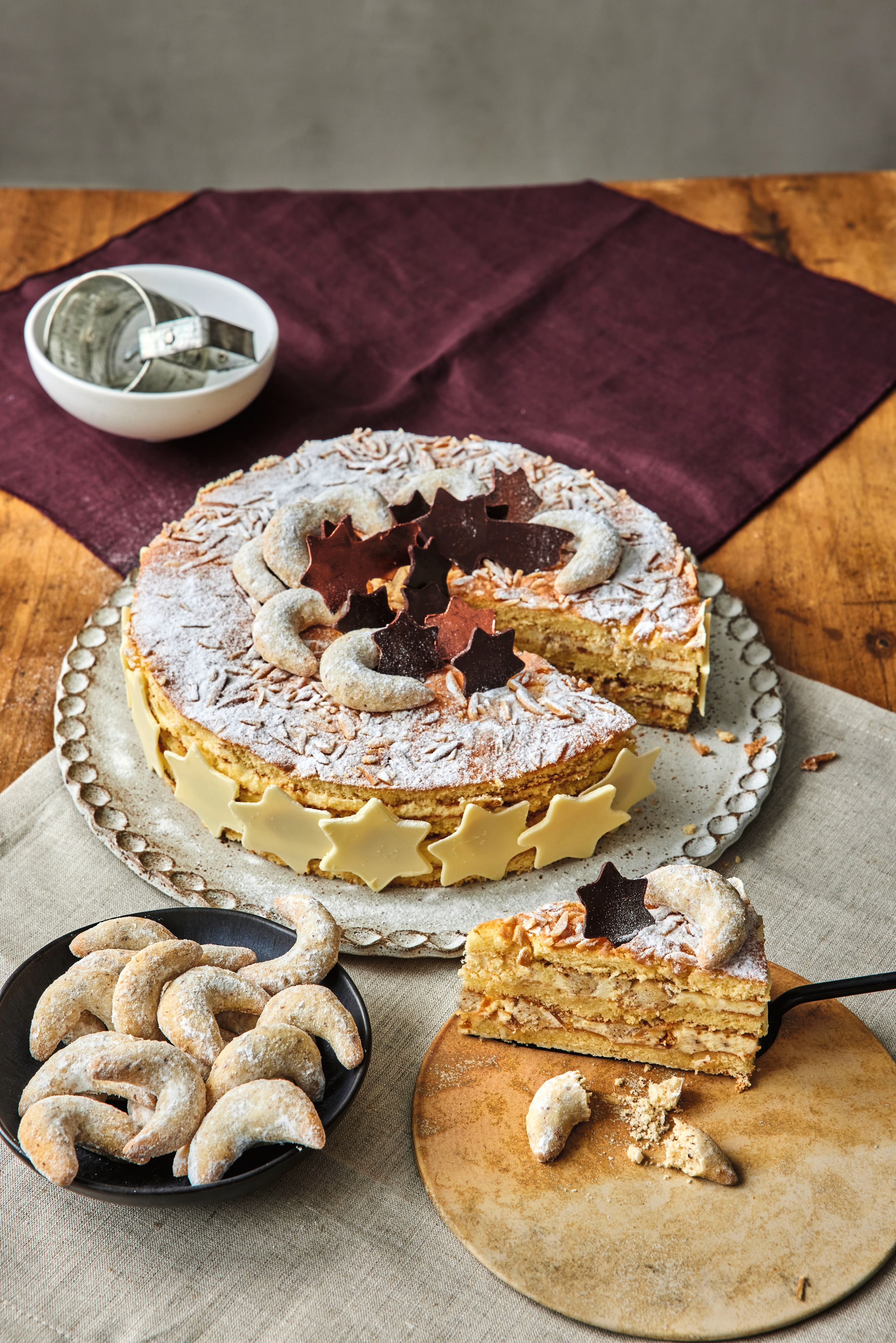 Heute.at - Vanillekipferl-Torte – der Keks-Klassiker mal anders!