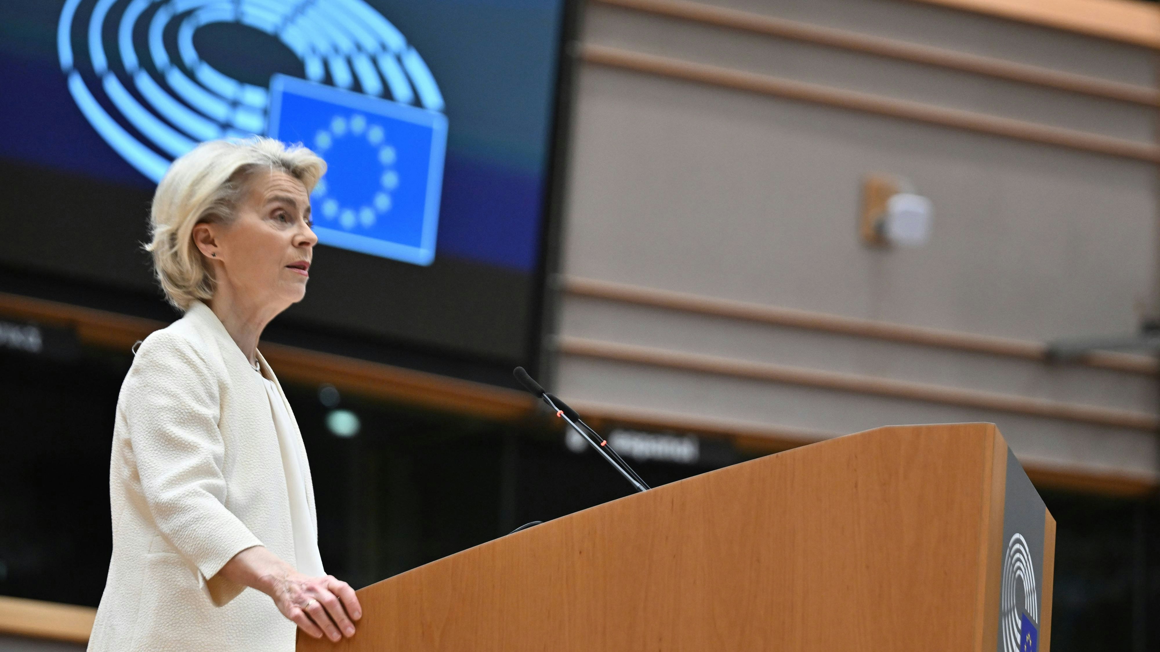 Heute.at - Nicht nur Steuerzahler sollen Ukraine-Hilfe bezahlen