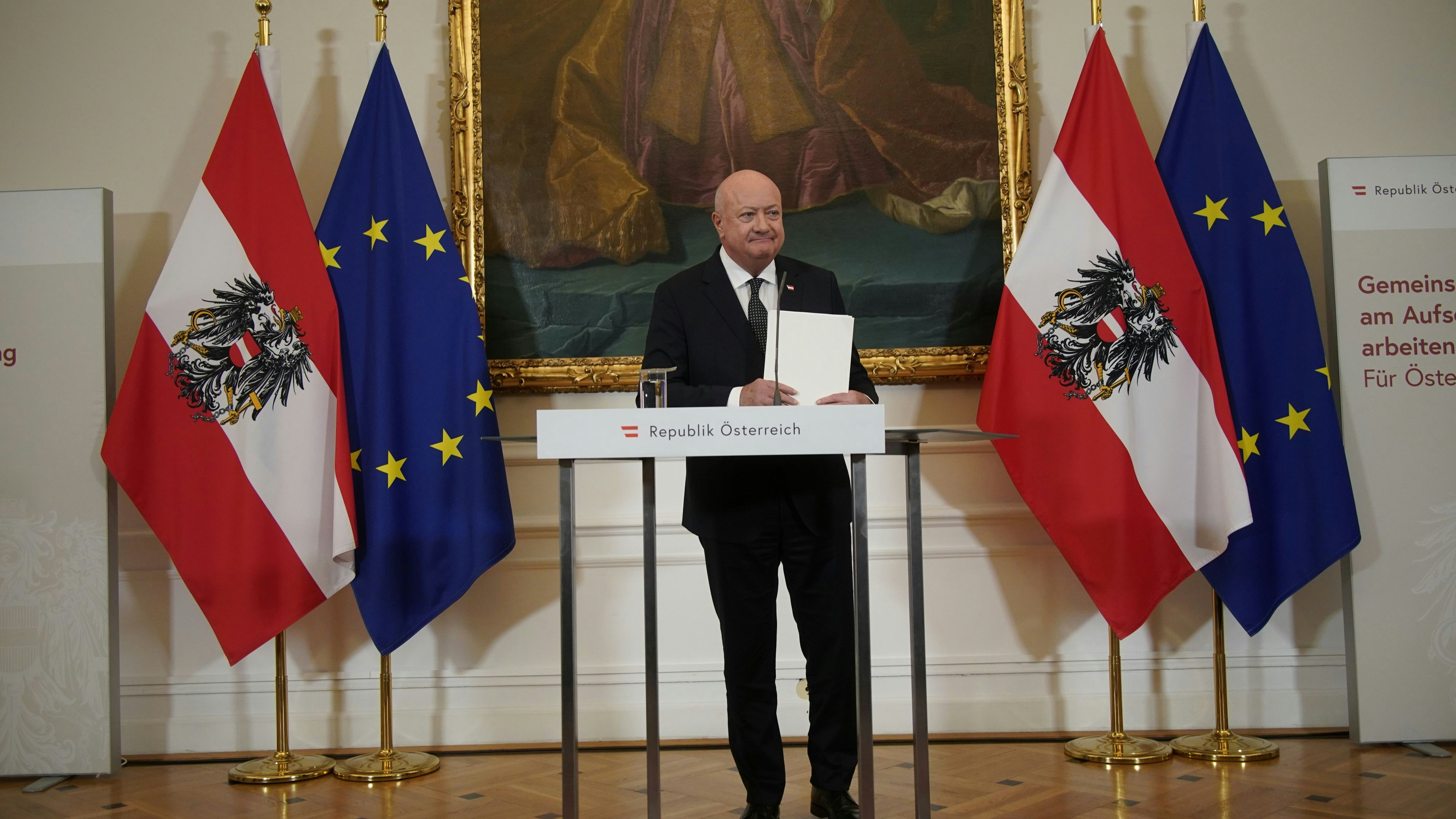 Heute.at - Kanzler Stocker will jetzt 100 Regeln abschaffen