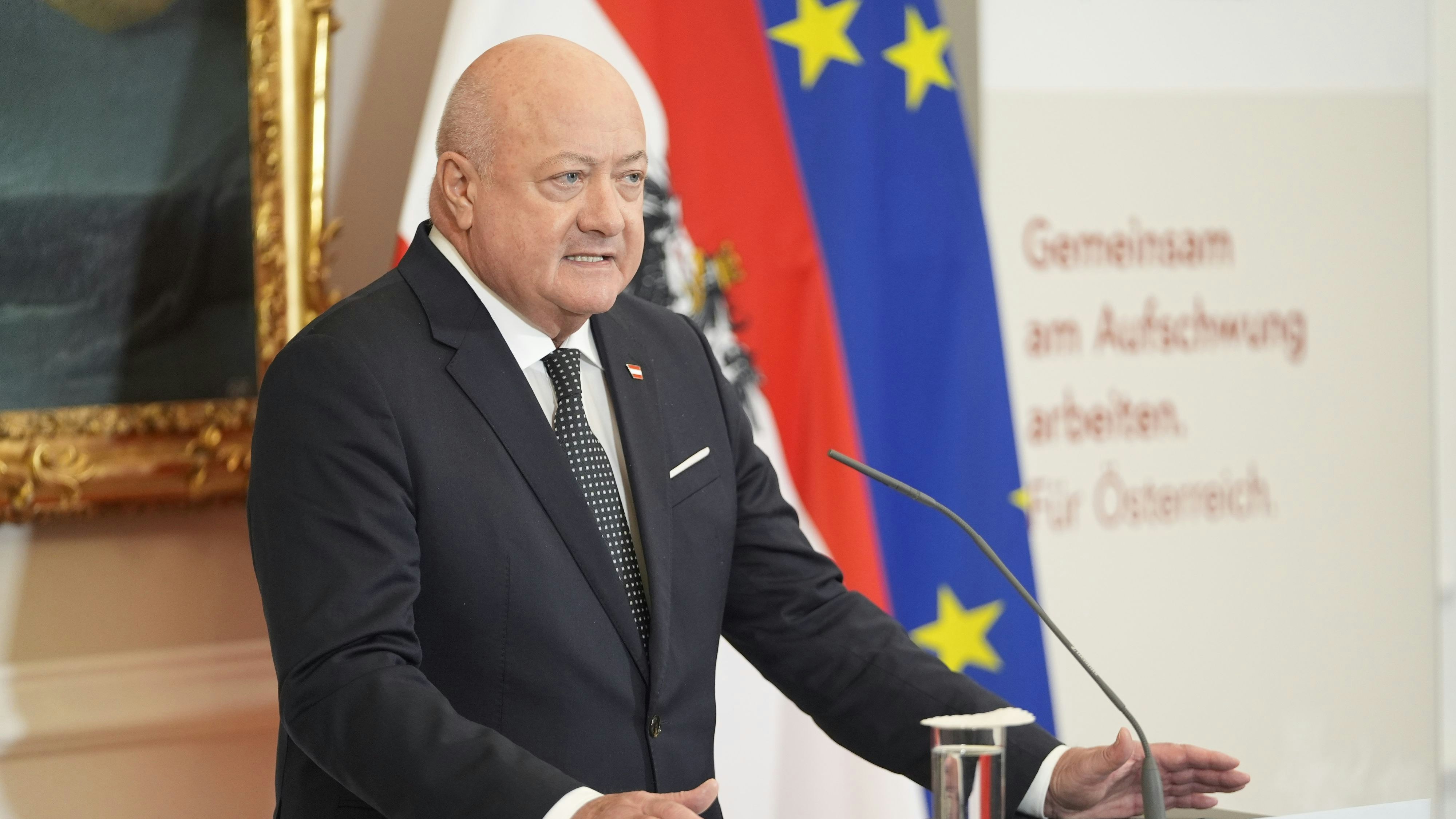 Heute.at - Neue Förderung fix! Kanzler macht den Strom billiger