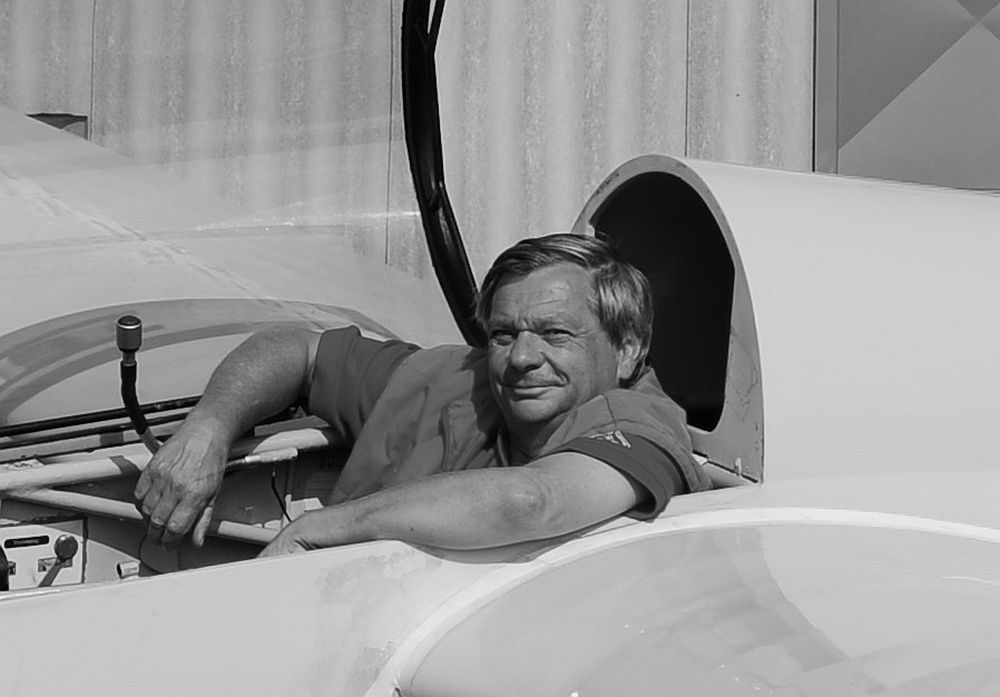 Die Flieger-Legende Rudi Wenighofer aus Spitzerberg ist verstorben.