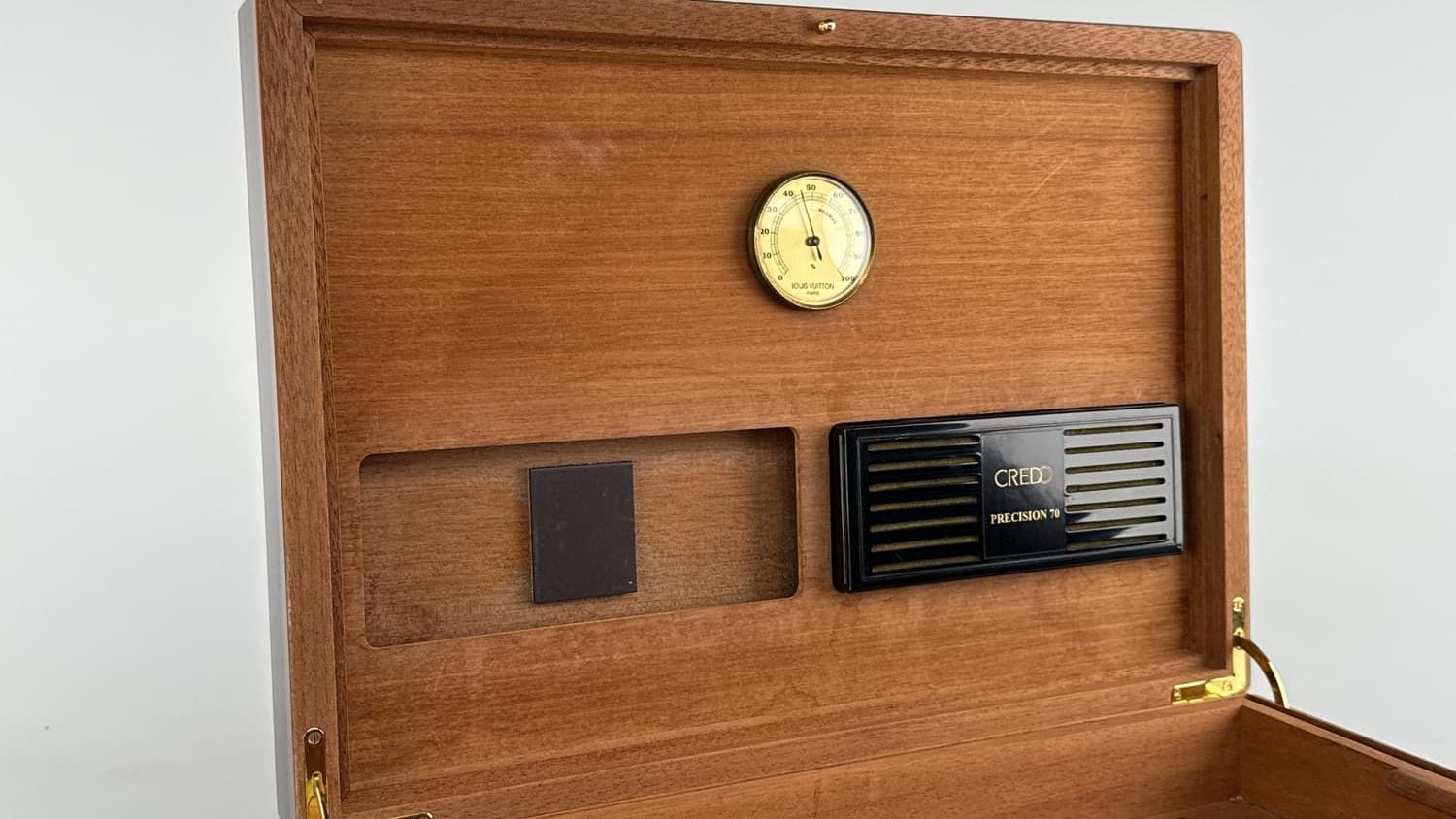 ... hat auch sehr edles Innenleben