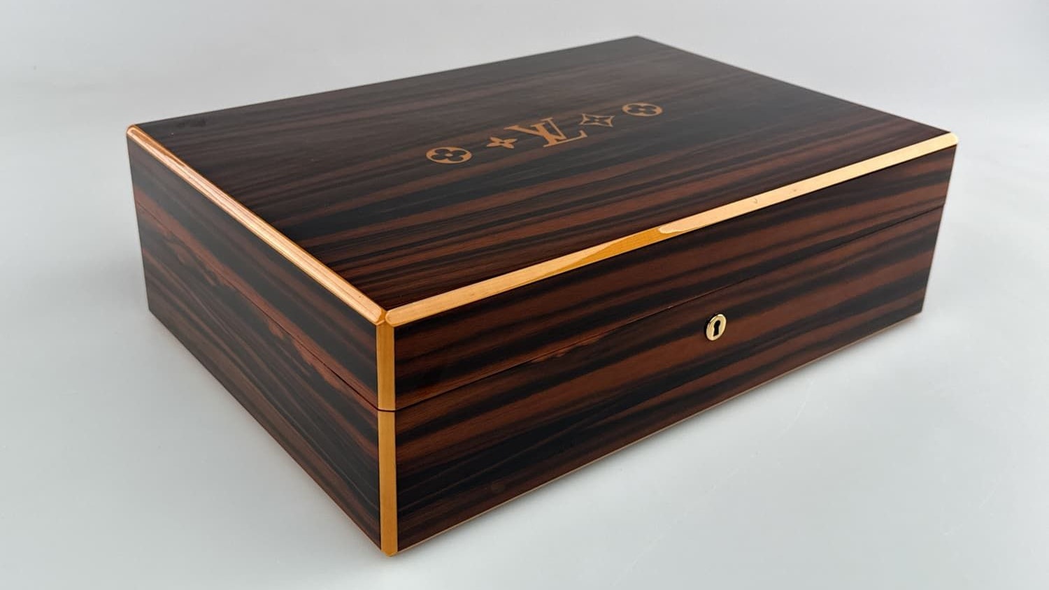 Der Humidor von Louis Vuitton ...