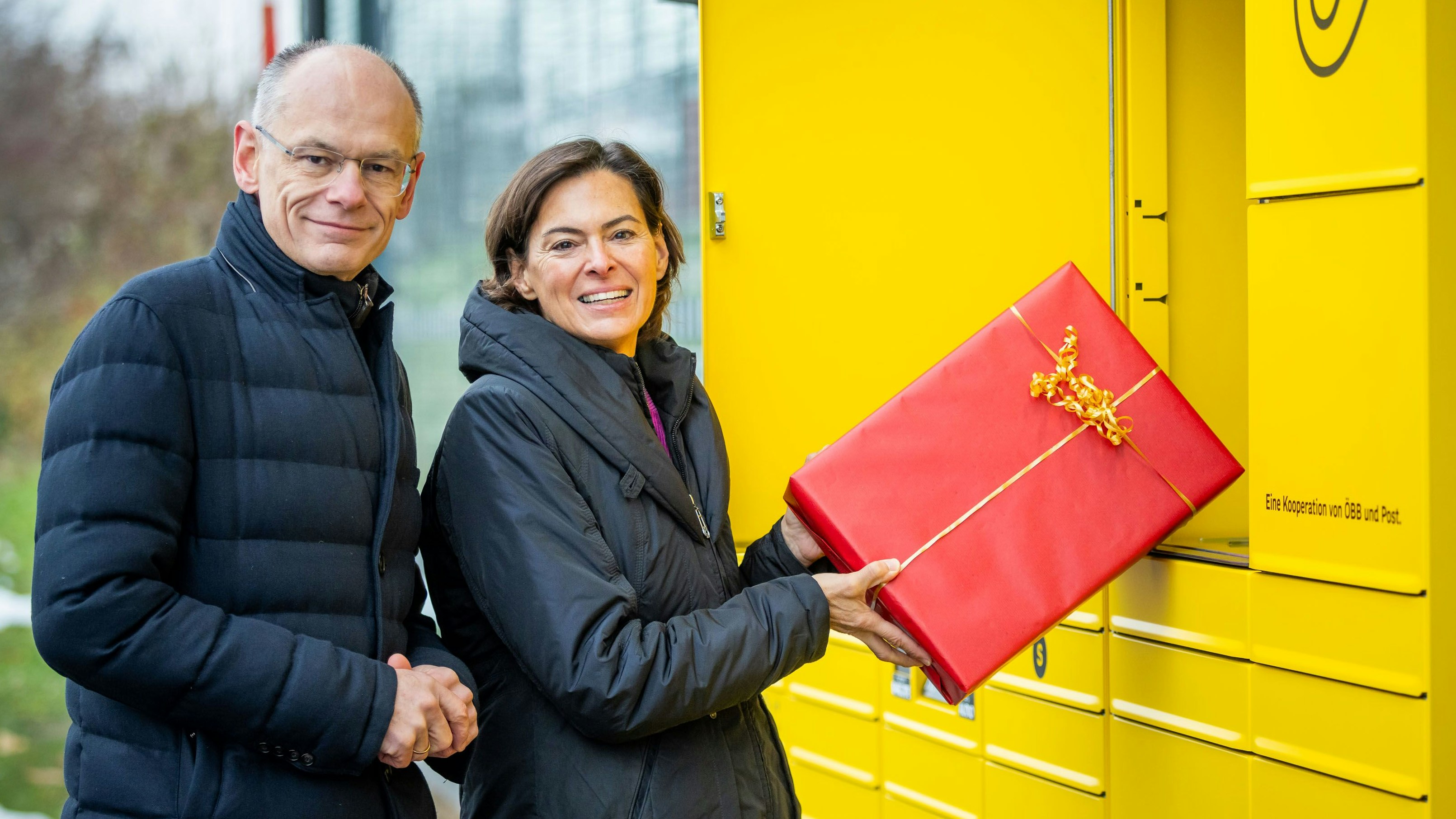 Heute.at - Neuer Service: ÖBB steigen ins Packerl-Geschäft ein