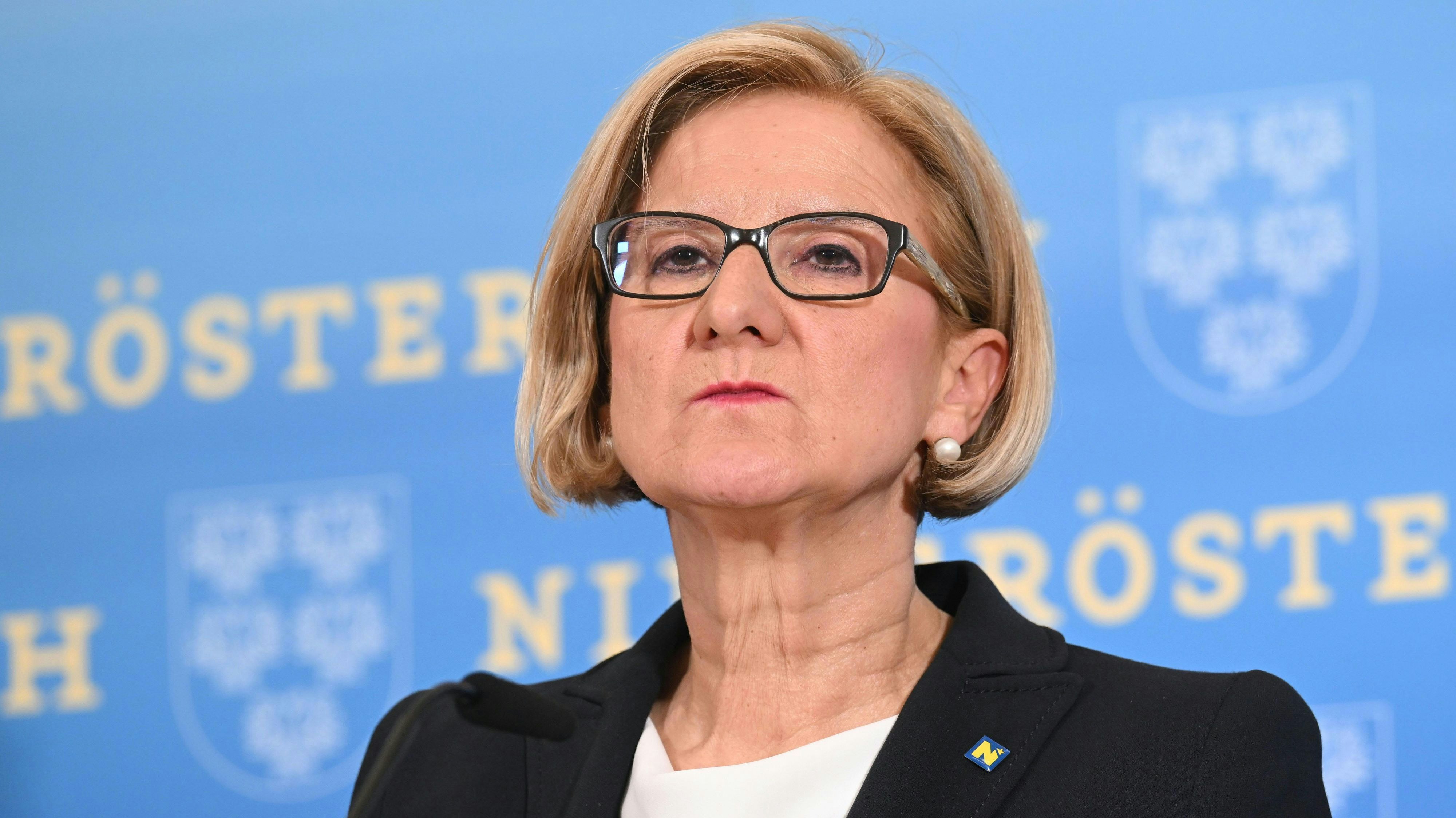 Heute.at - Mikl-Leitner fordert Europe first für Bahnindustrie