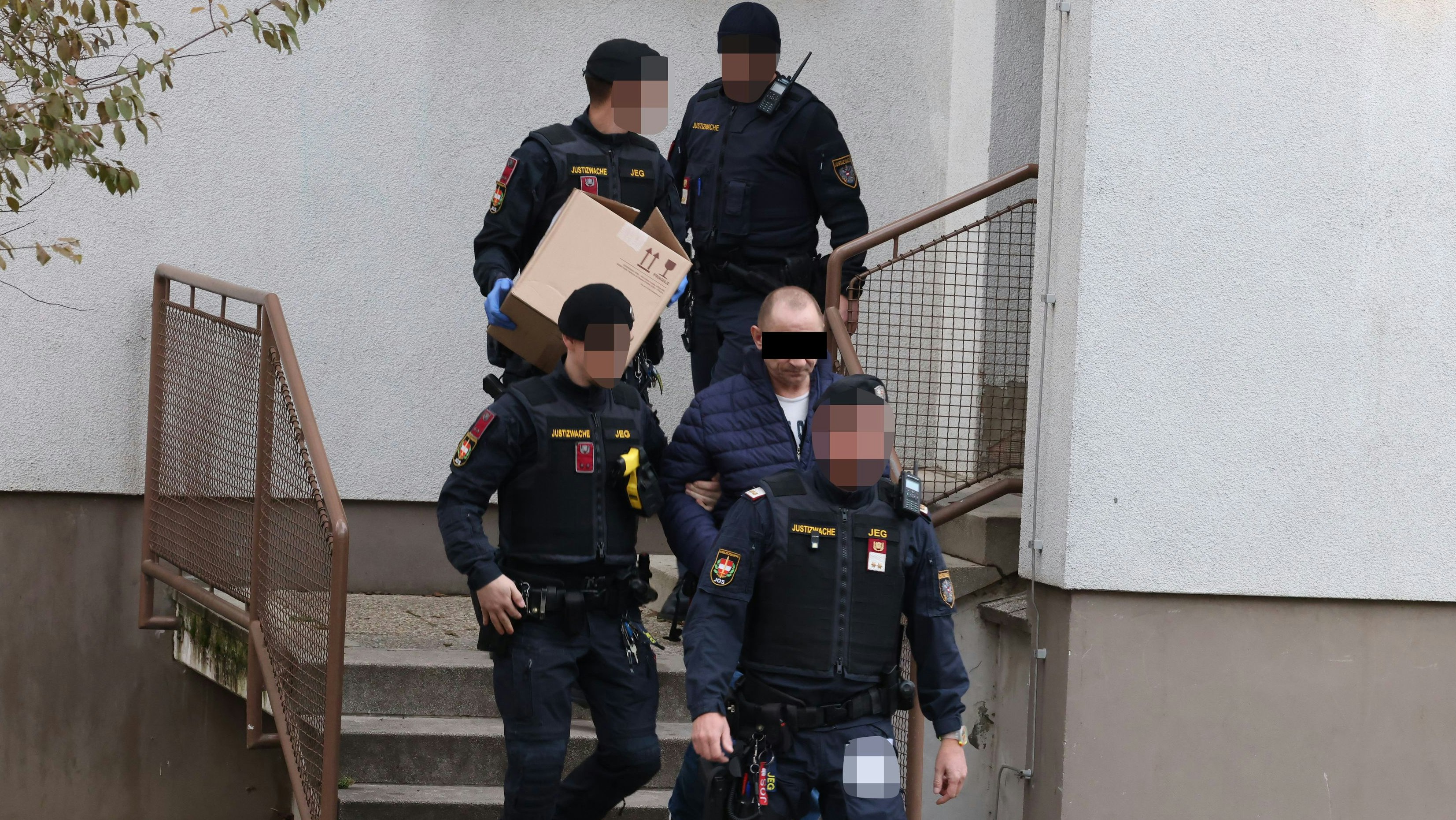 Heute.at - Nachbar getötet – Techno-Heinz zurück in Gemeindebau