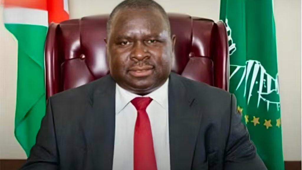 Heute.at - Politiker Adolf Hitler Uunona ändert seinen Namen