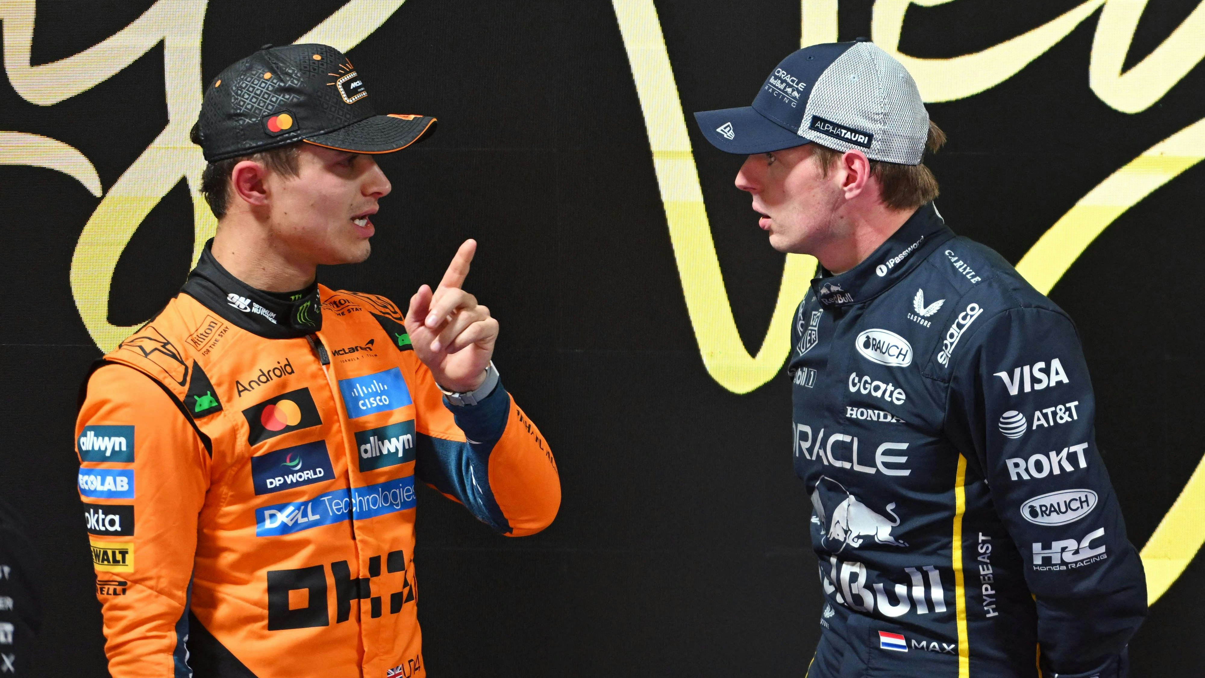 Heute.at - Im WM-Kampf: Neue Regel sorgt für Chaos in Katar