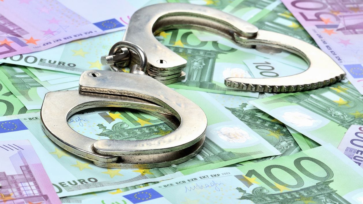 Heute.at - Schwarzes Buch, Luxusuhren – Steuerbetrüger aufgeflogen