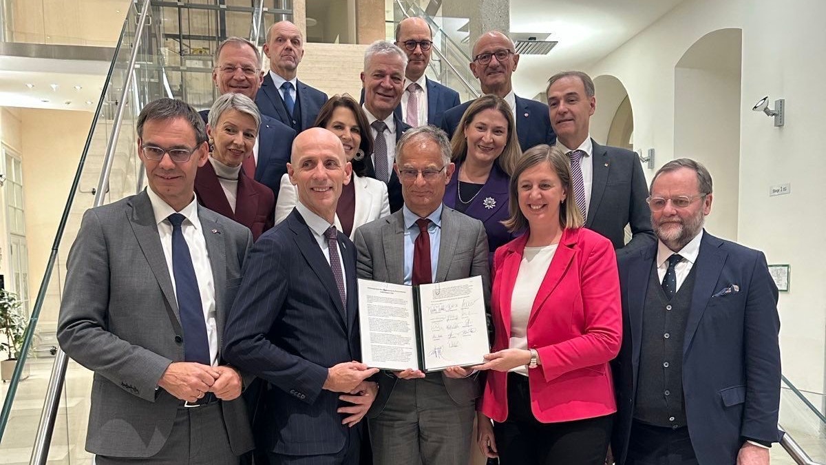 Heute.at - Schuldenpakt jetzt fix! Bund und Länder endlich einig