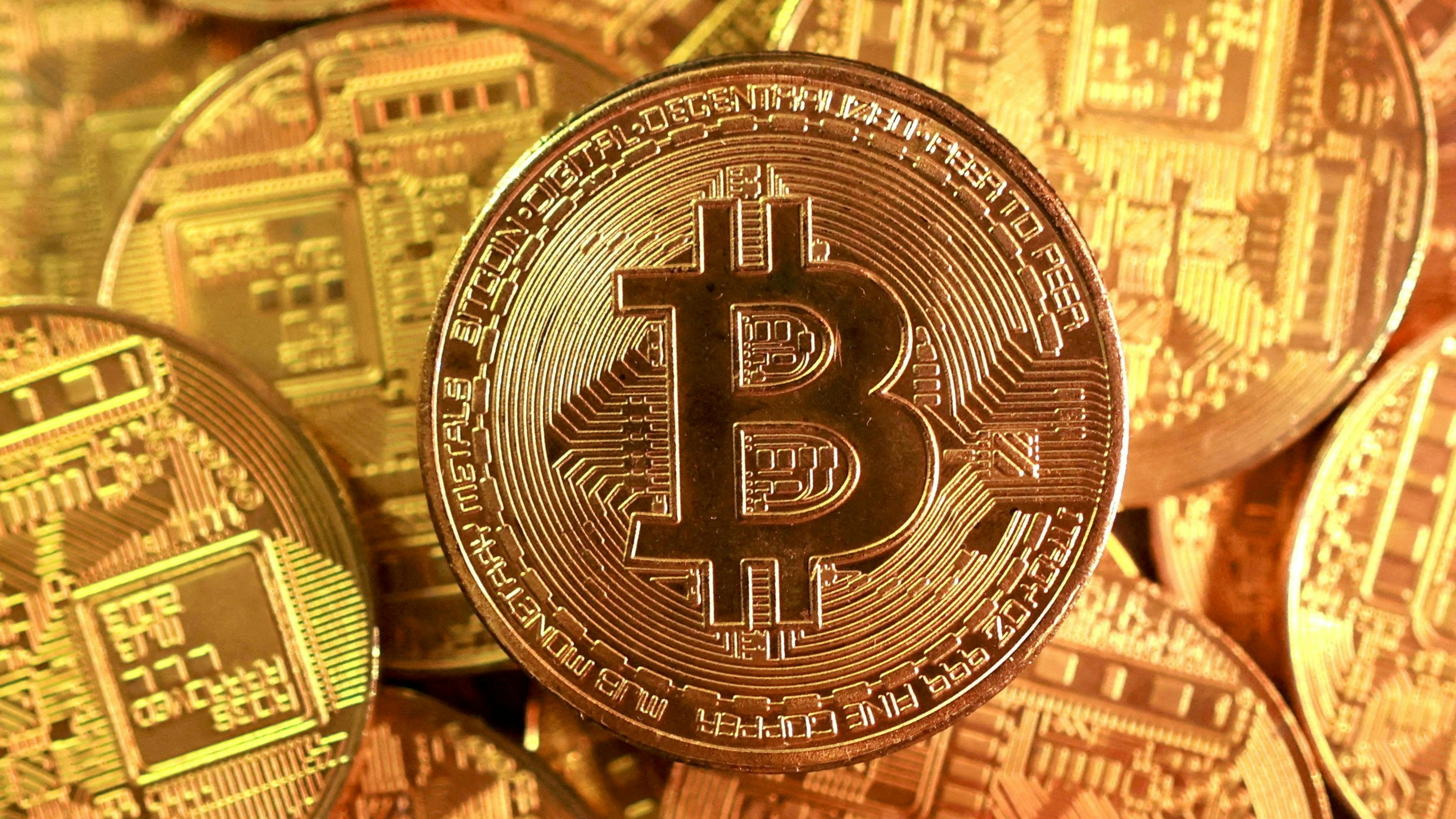 Heute.at - Bitcoin, Gold: Wo kann ich mein Geld besser versilbern?
