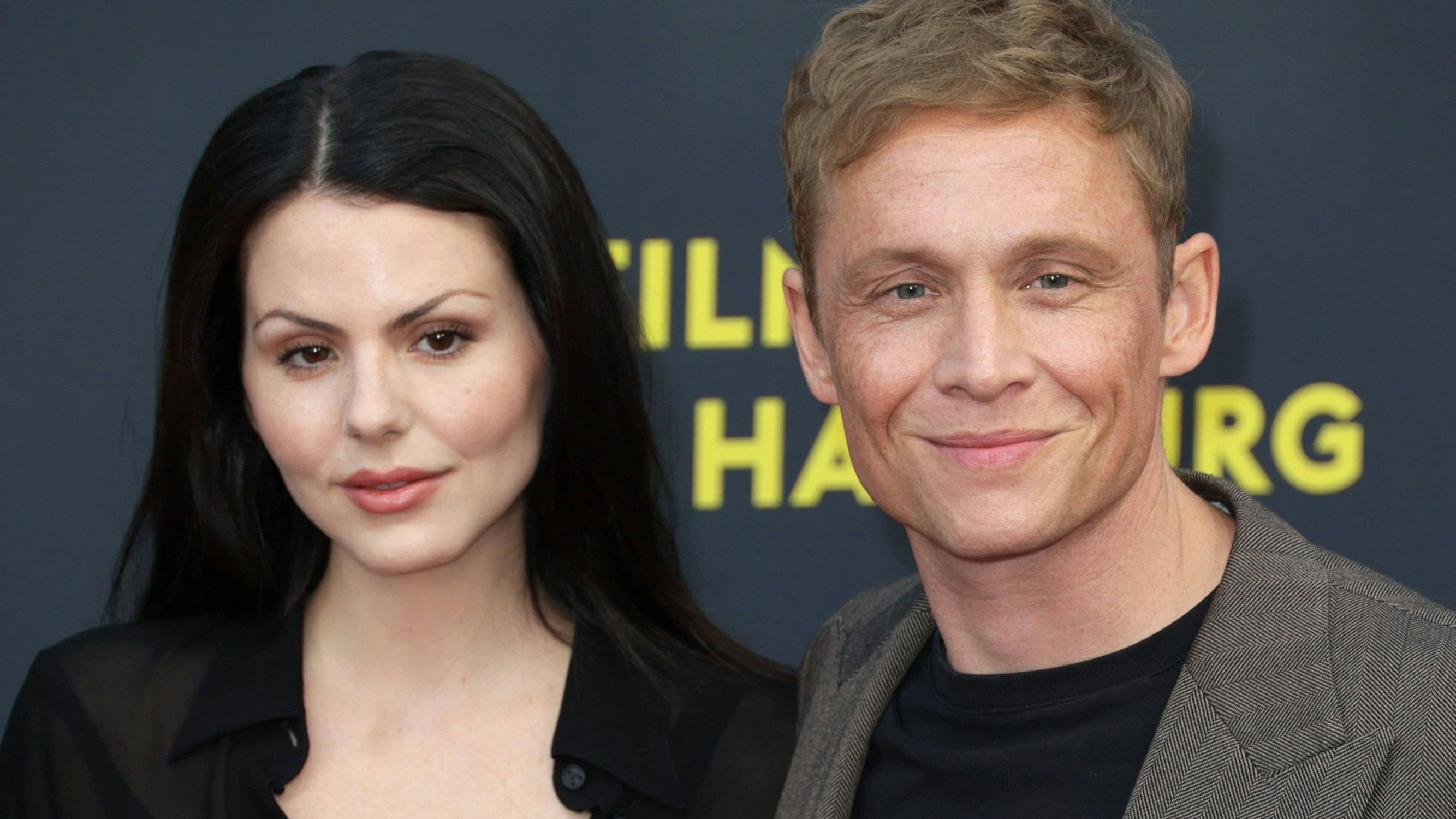 Heute.at - Schweighöfer-Freundin Ruby zeigt sich jetzt ganz nackt