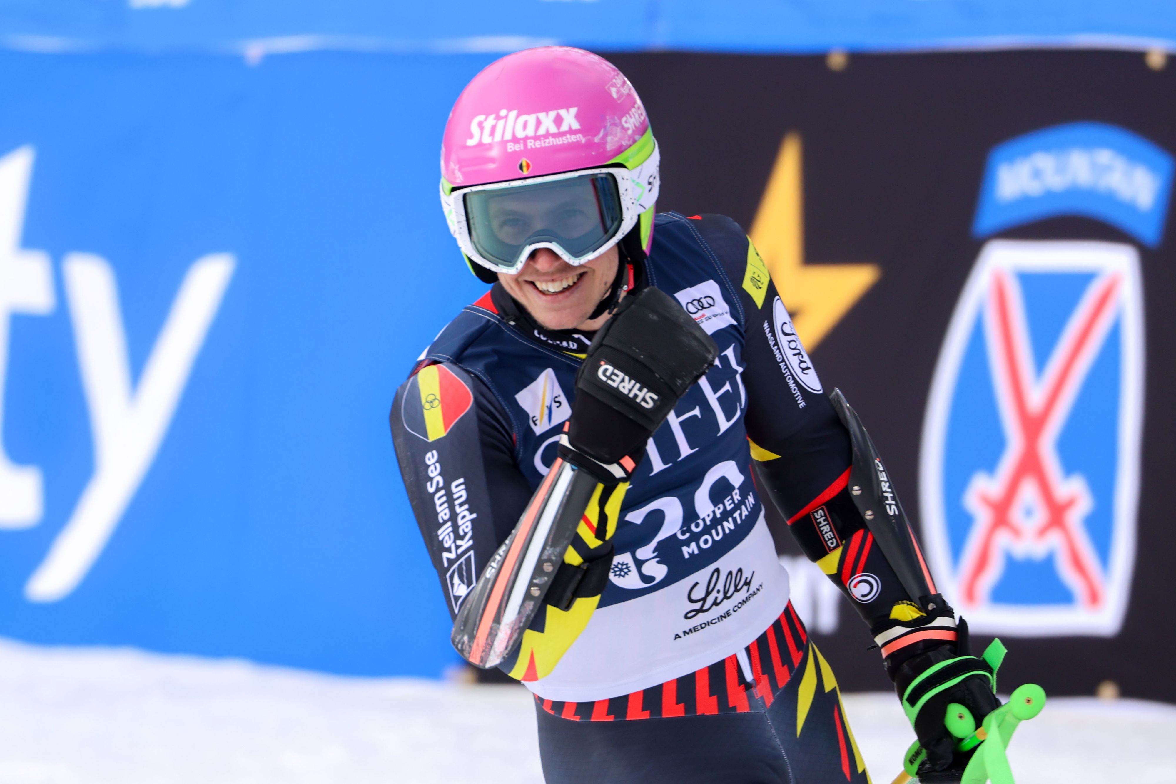 Der belgische Ski-Star Sam Maes. 