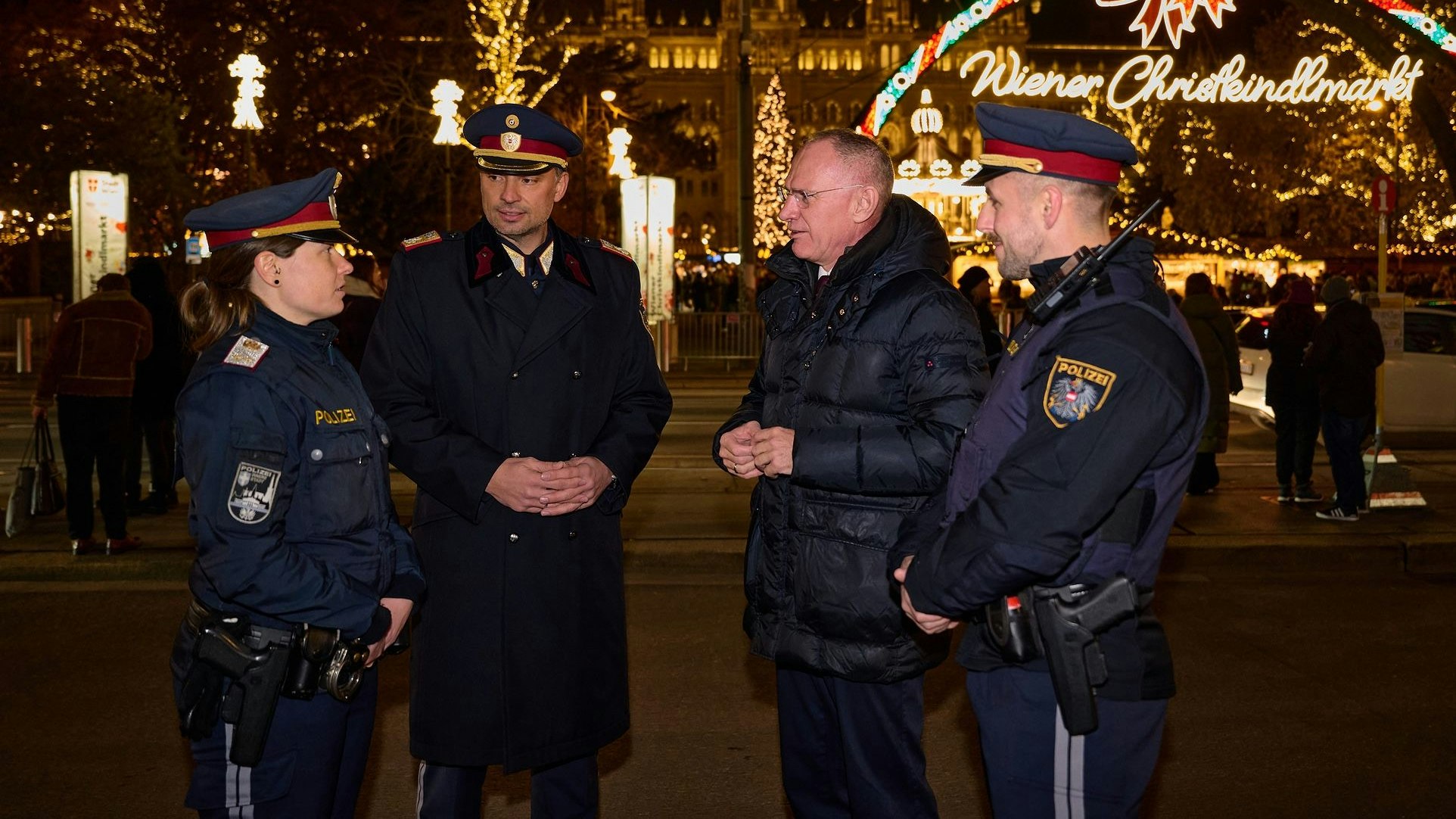 Heute.at - Hohe Sicherheitsvorkehrungen auf Christkindlmärkten