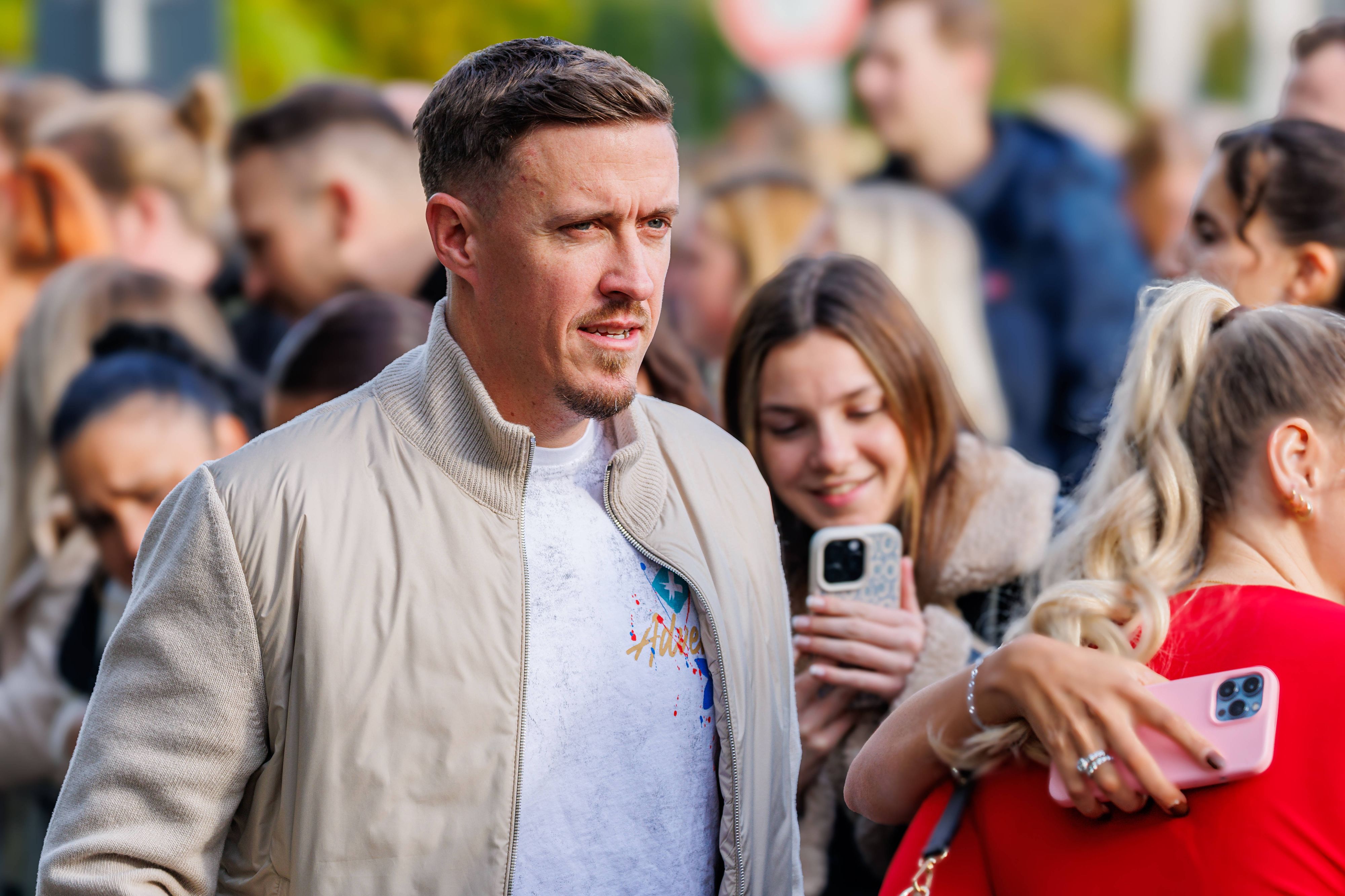 Heute.at - Kult-Kicker macht alle Fußball-Gehälter öffentlich