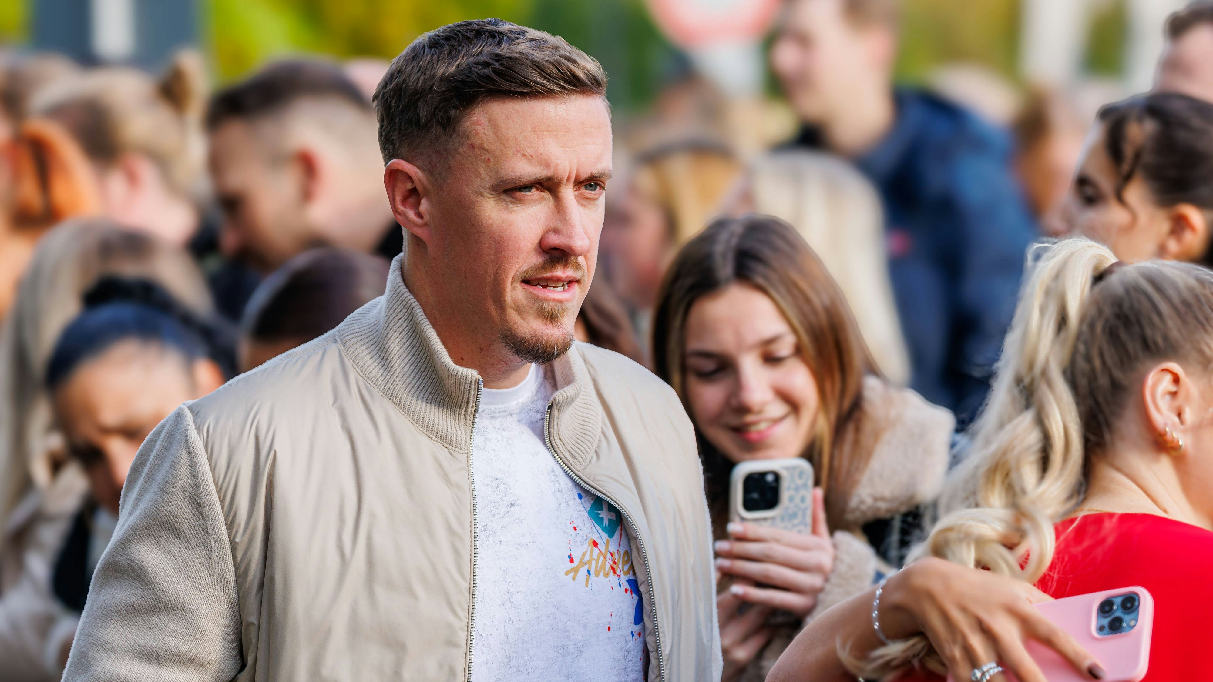 Heute.at - Kult-Kicker macht alle Fußball-Gehälter öffentlich